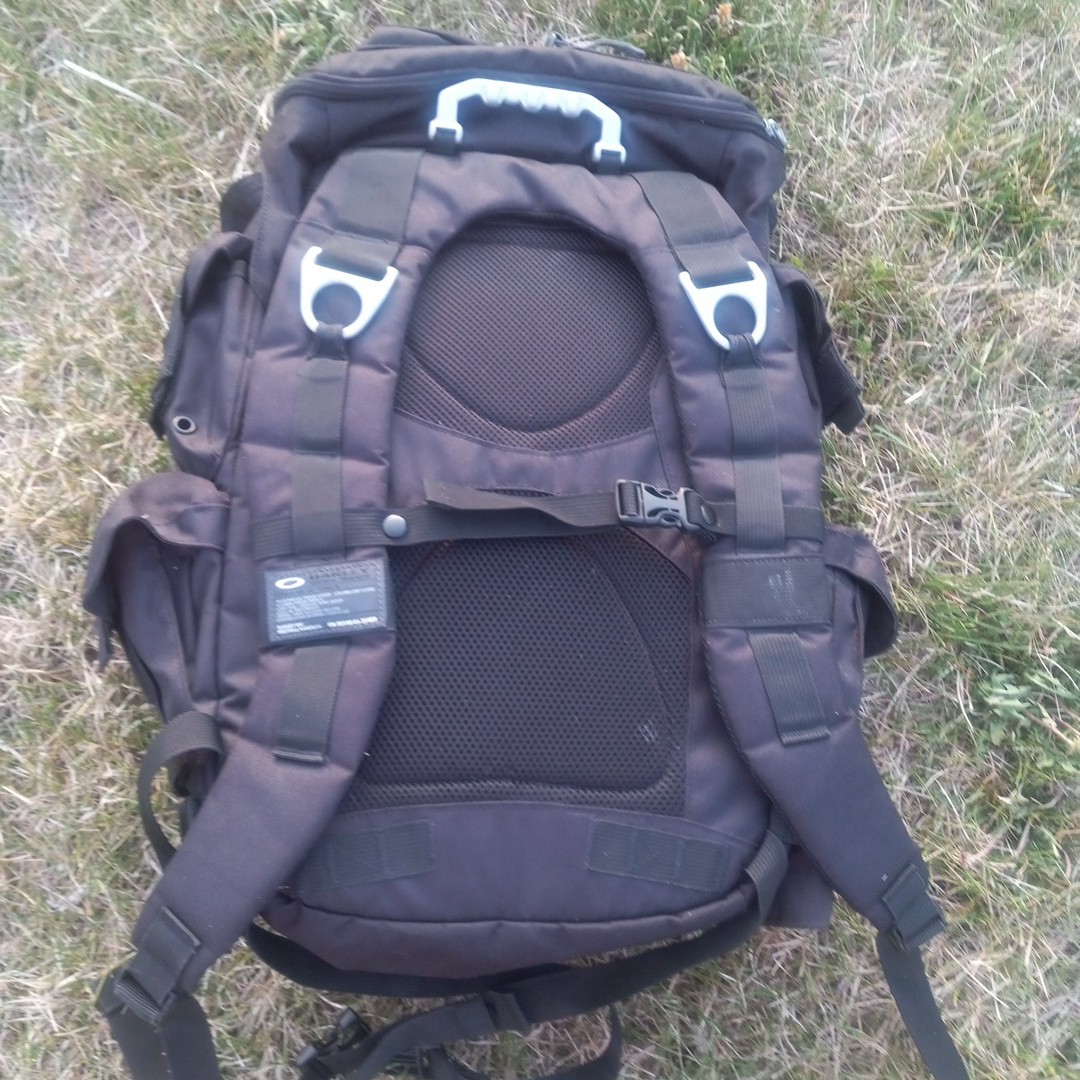 Oakley Mechanism Tactical Field Gear Backpack Black Standard Issue *READ*