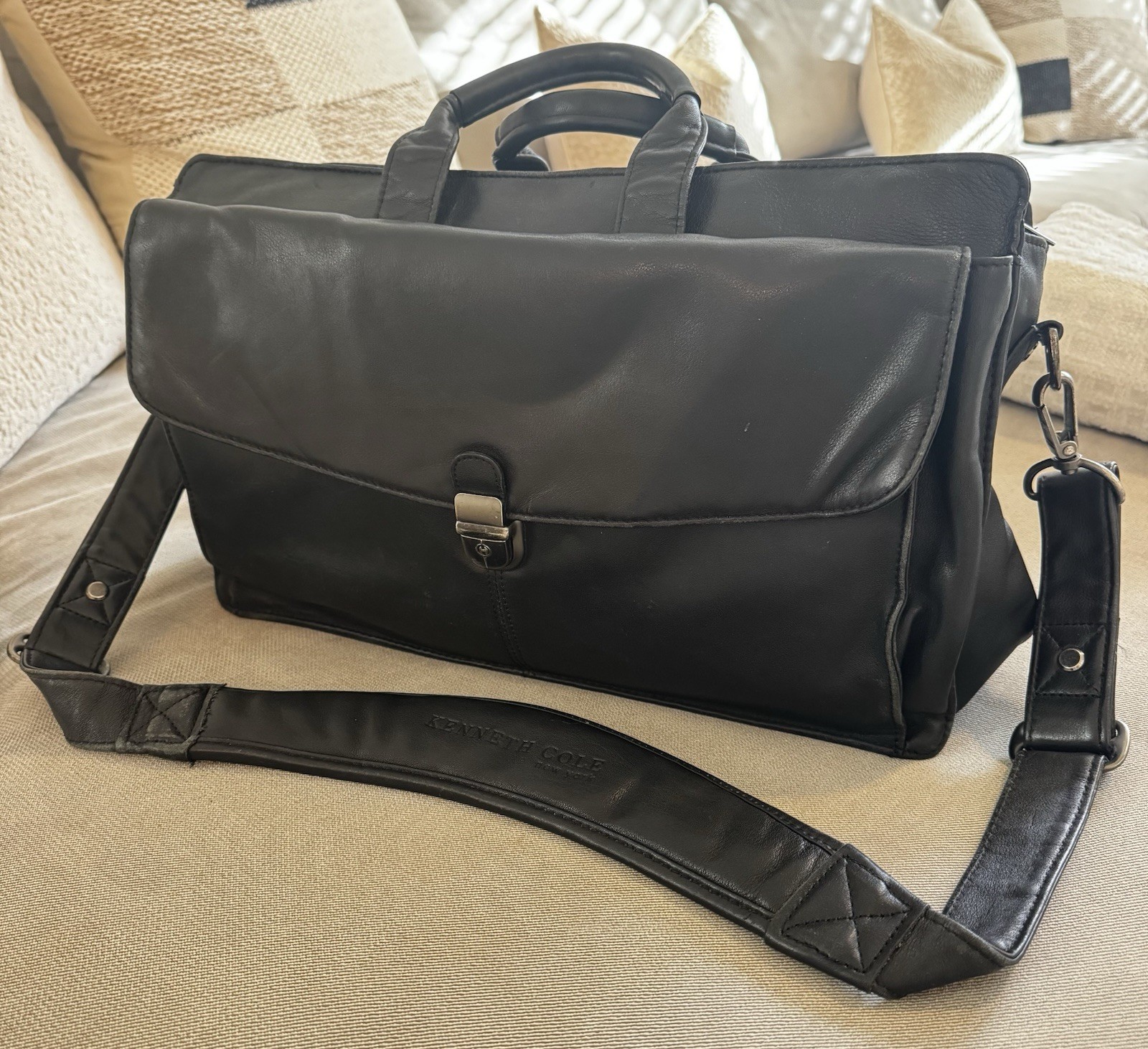 Kenneth Cole NY Black Soft Leather Shoulder Laptop Business Briefcase Key $225