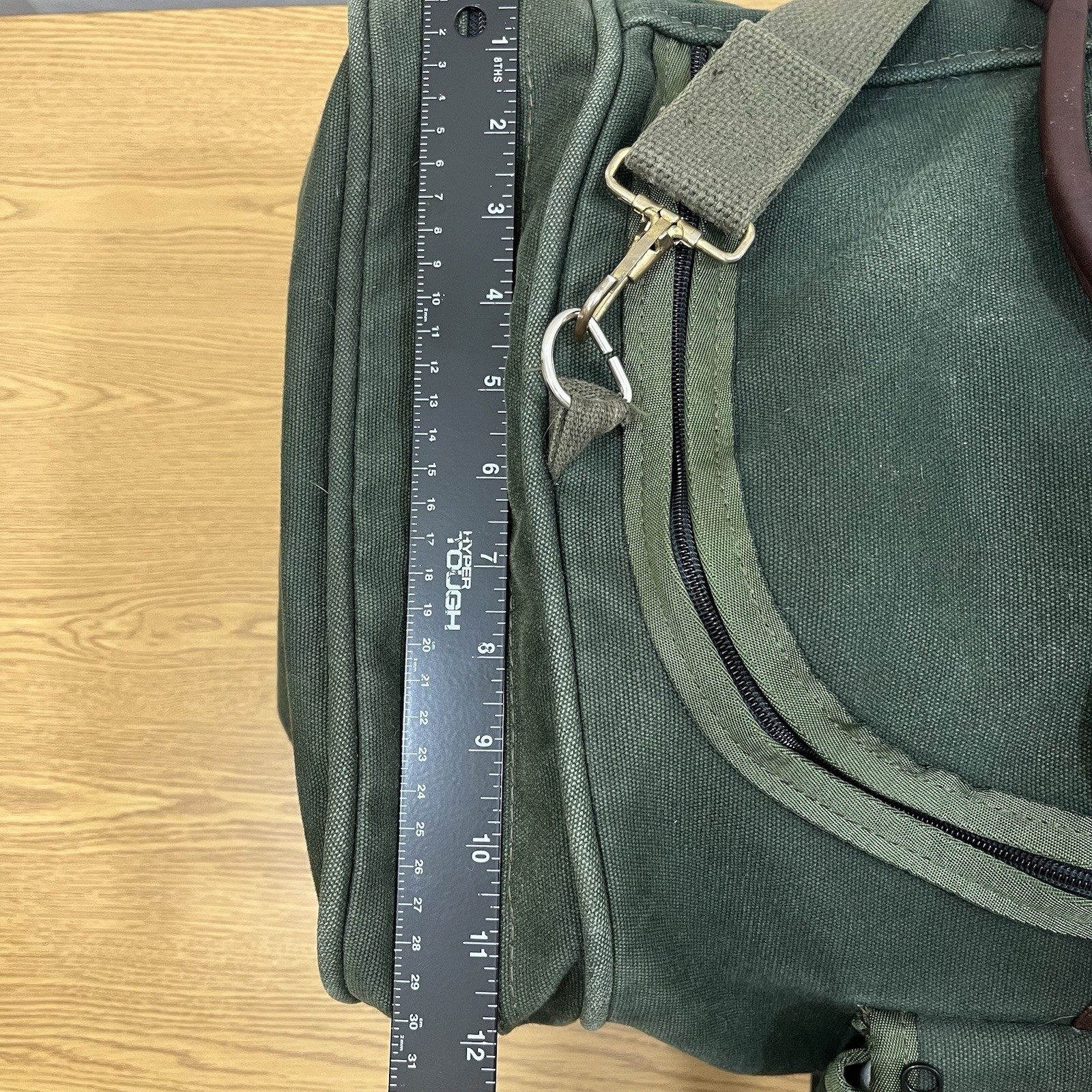 Vintage Orvis Battenkill Green Canvas 24x12x12 Duffel Bag Leather Trim Classic!