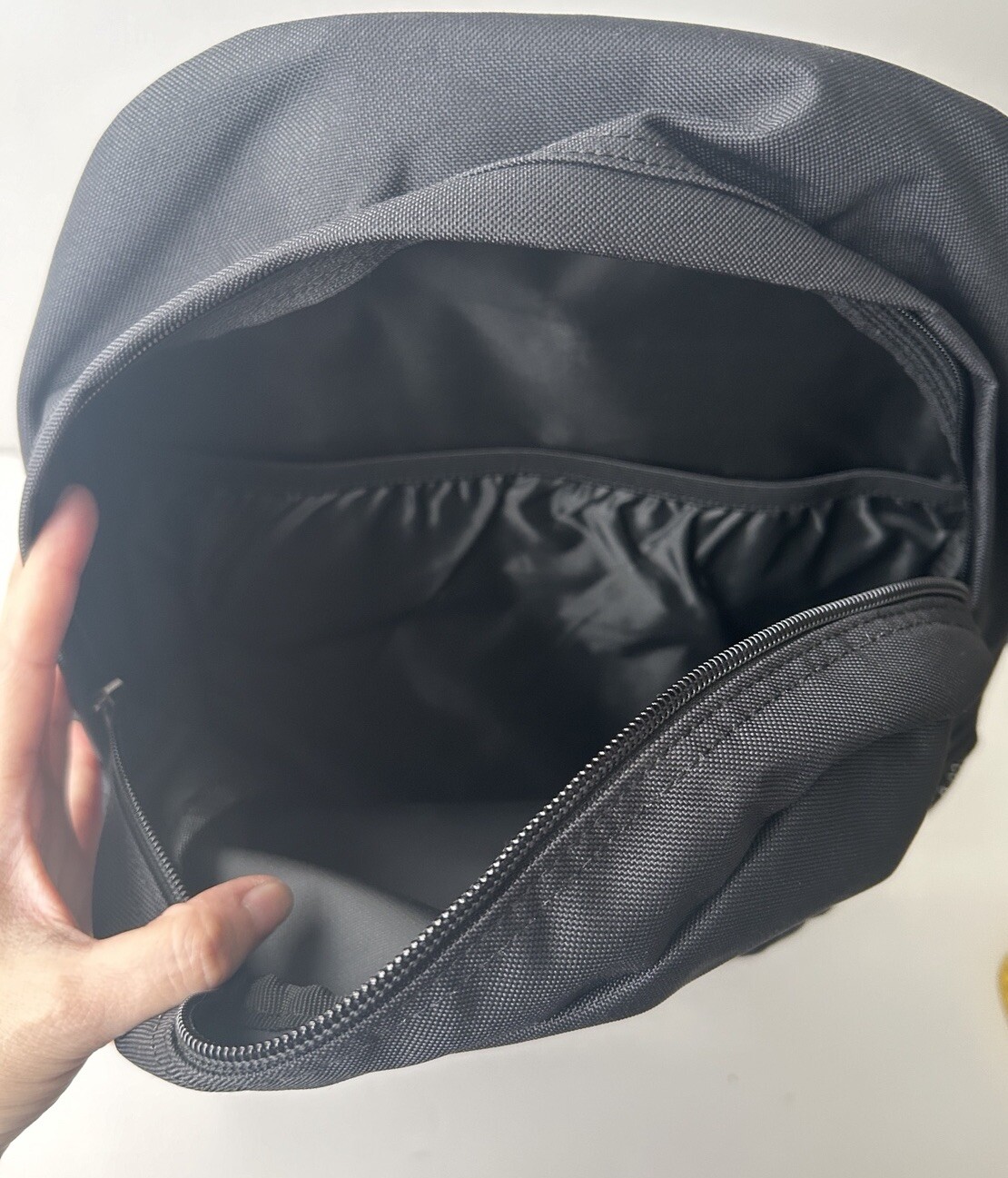 NWT Carhartt Black Canvas Backpack CB0411 Rain Defender
