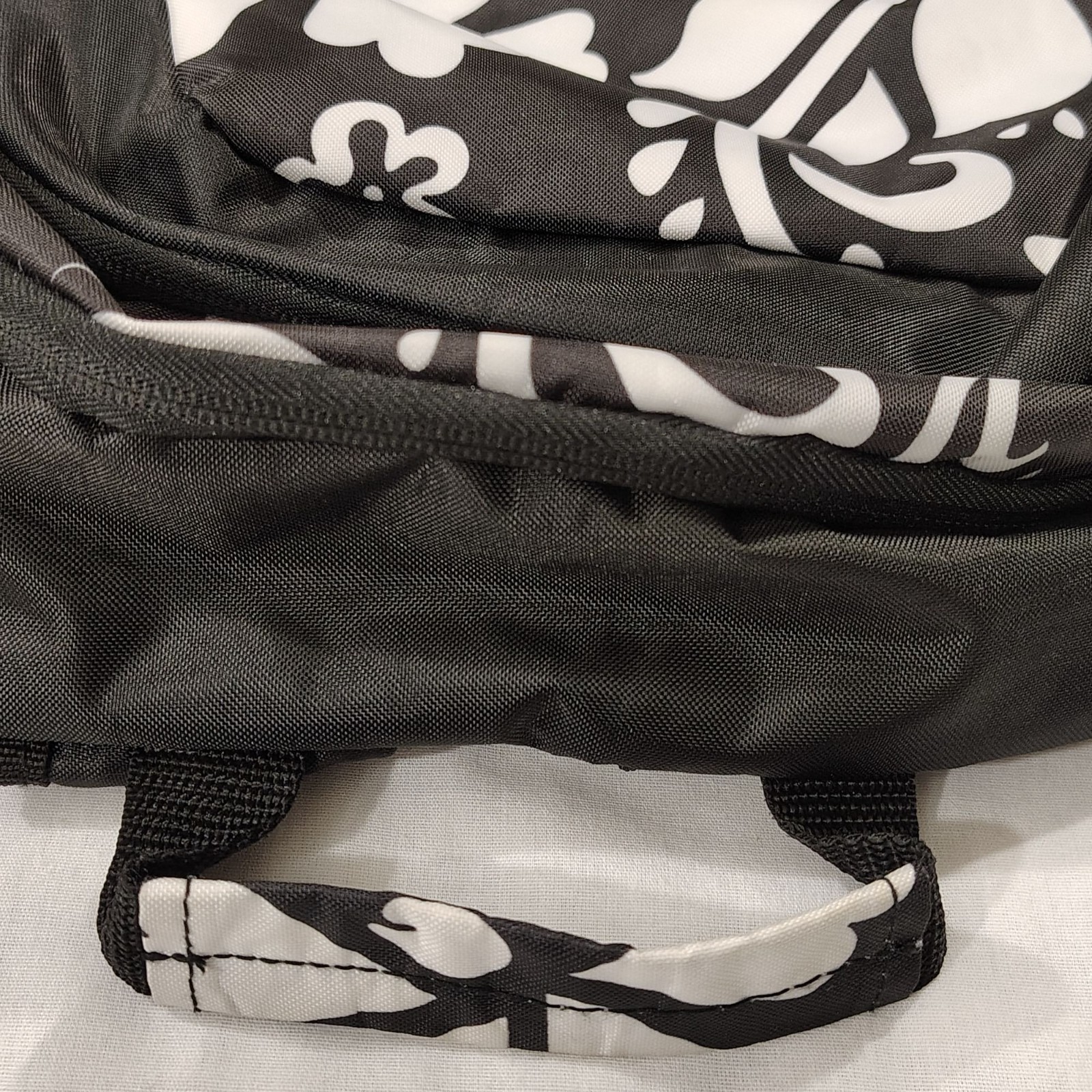 EastSport Black White Floral Backpack Multiple Compartments Adjustable Straps