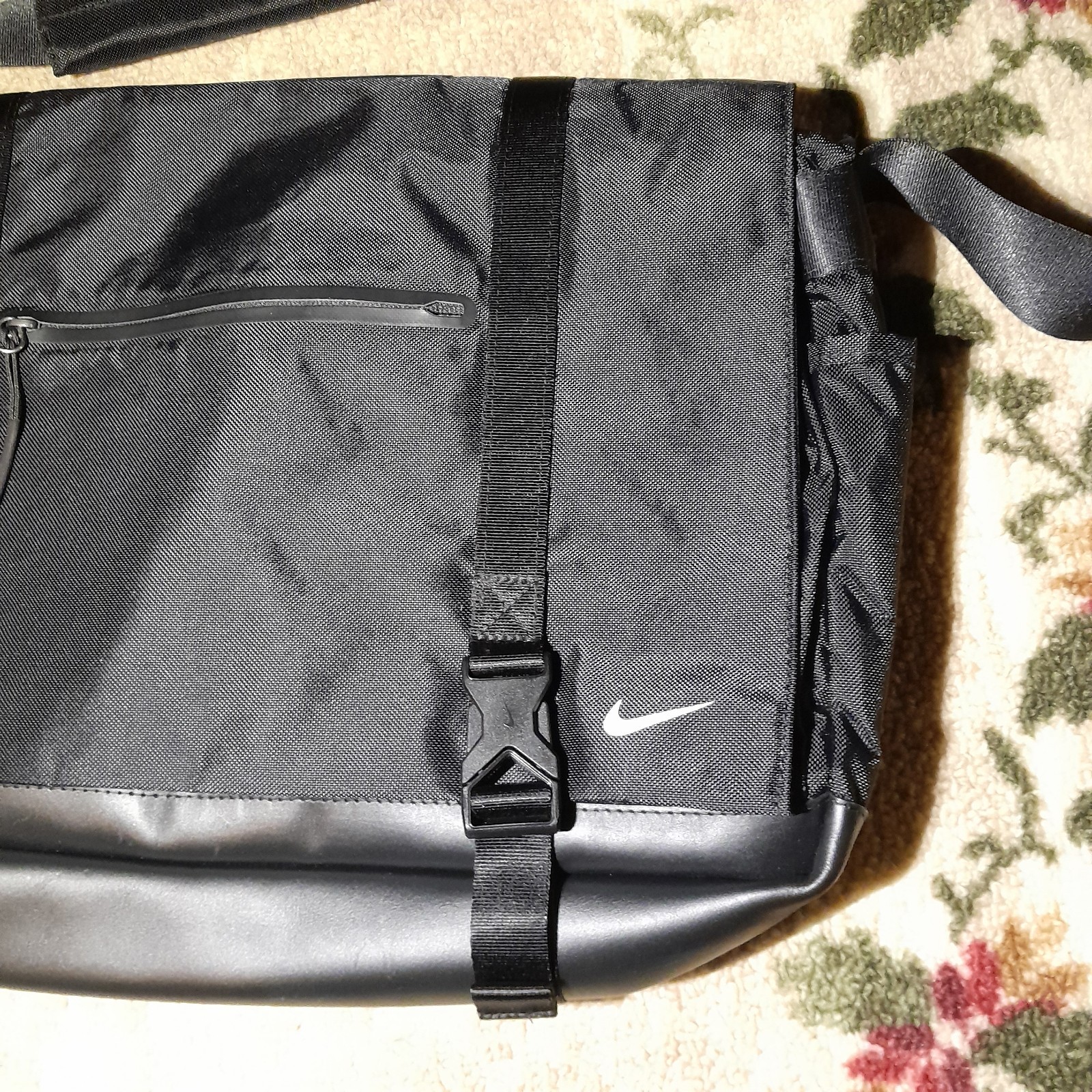 Nike X sportswear Eugene premium Black Messenger Bag With Strap READ DESCRIPTION