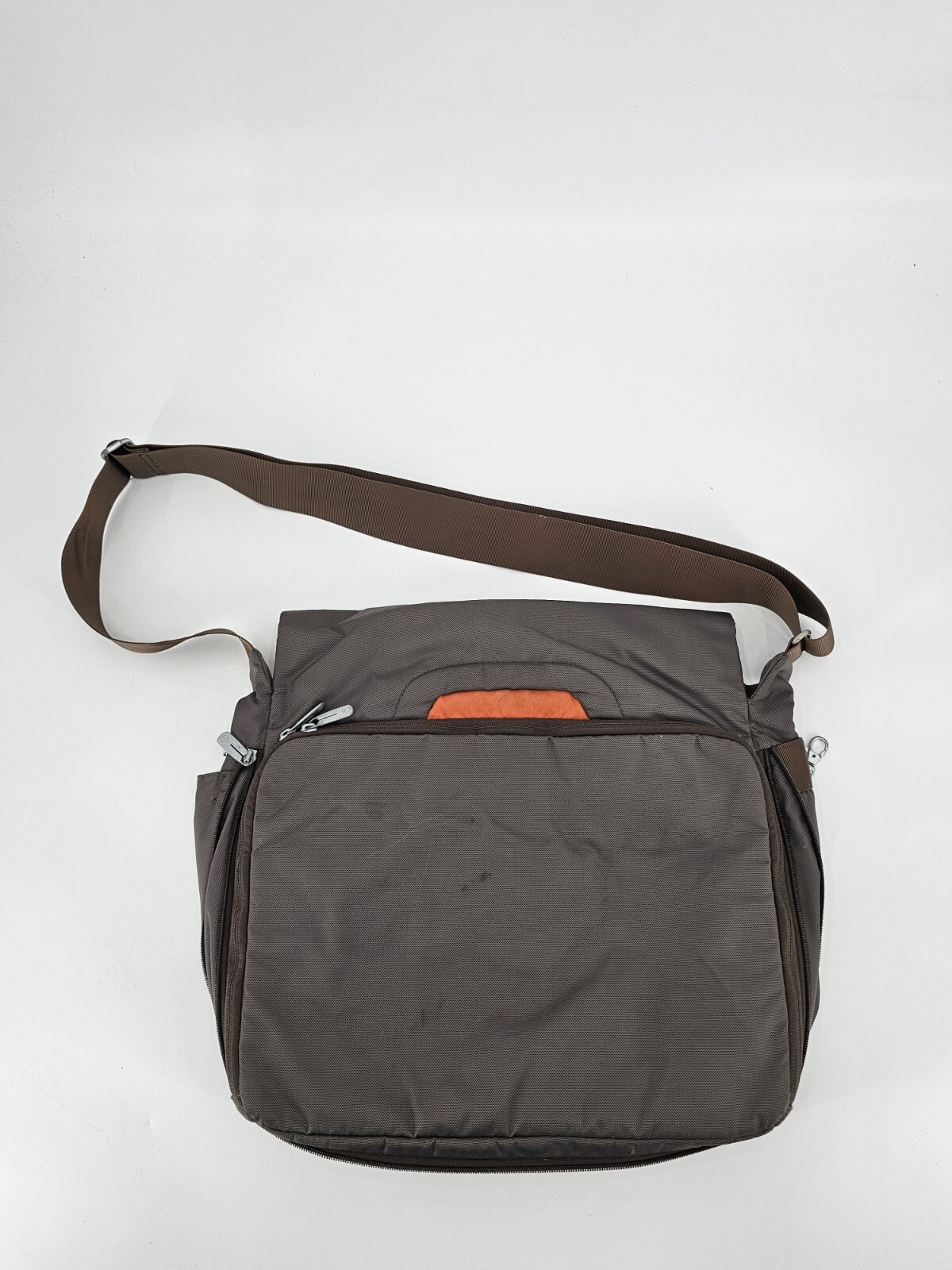 Tumi T-Tech Essential Gear Black Laptop Messenger Bag – Preowned