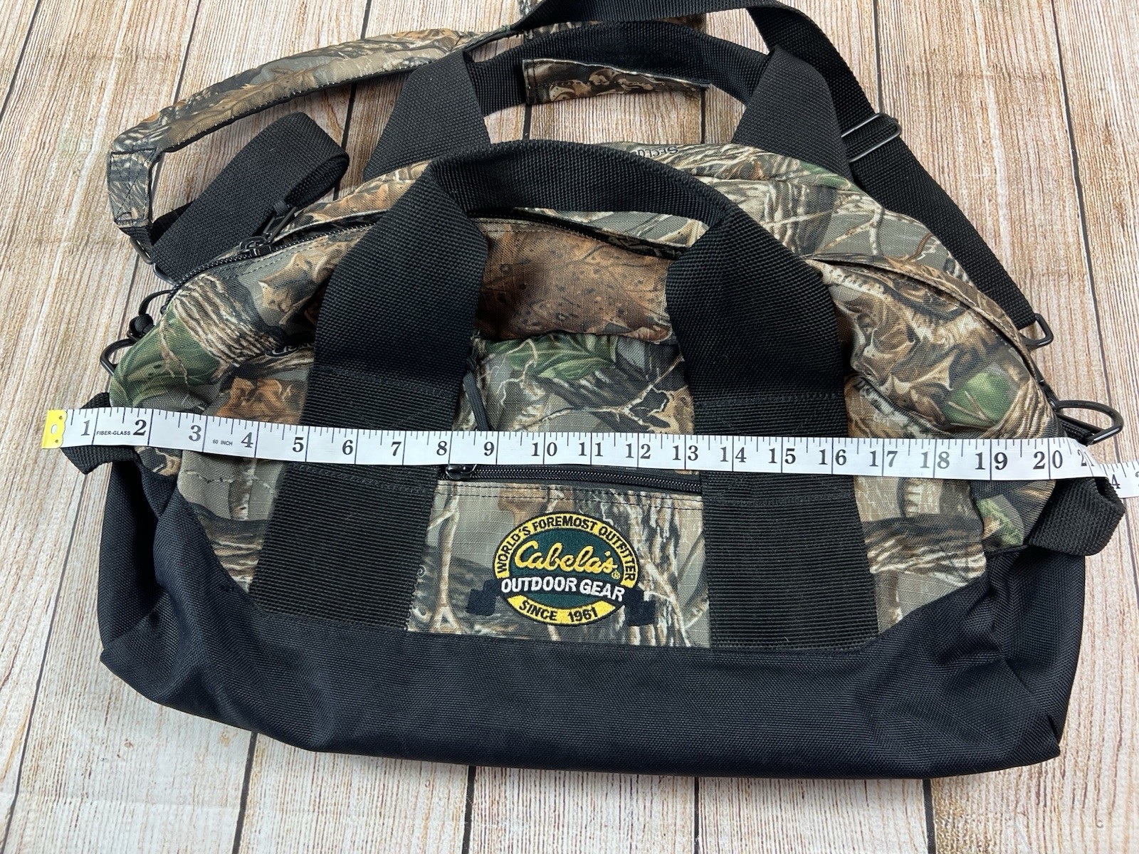 Cabela’s Seclusion 3D Camo Duffel Carry Bag Outdoors Hunting