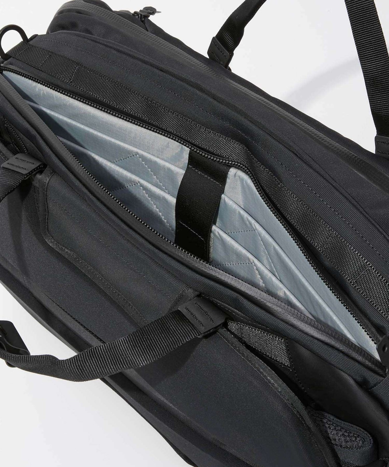 BLACK EMBER FORGE 40 Backpack 130002 Men’s Black
