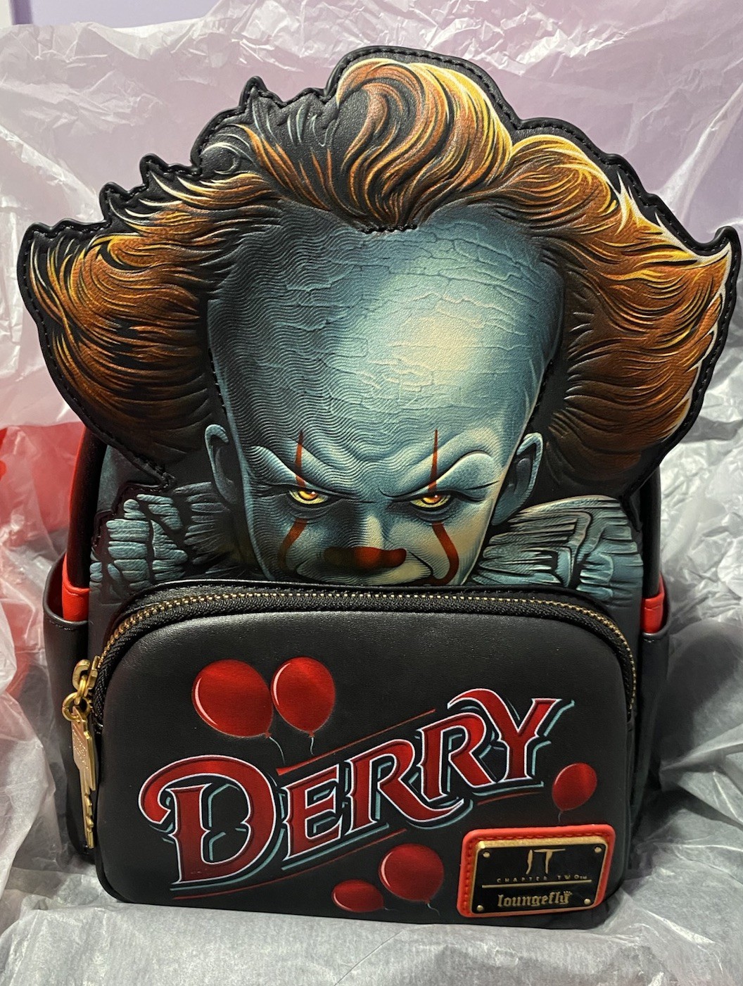 Loungefly It Pennywise – Derry Cosplay Light-Up Mini Backpack