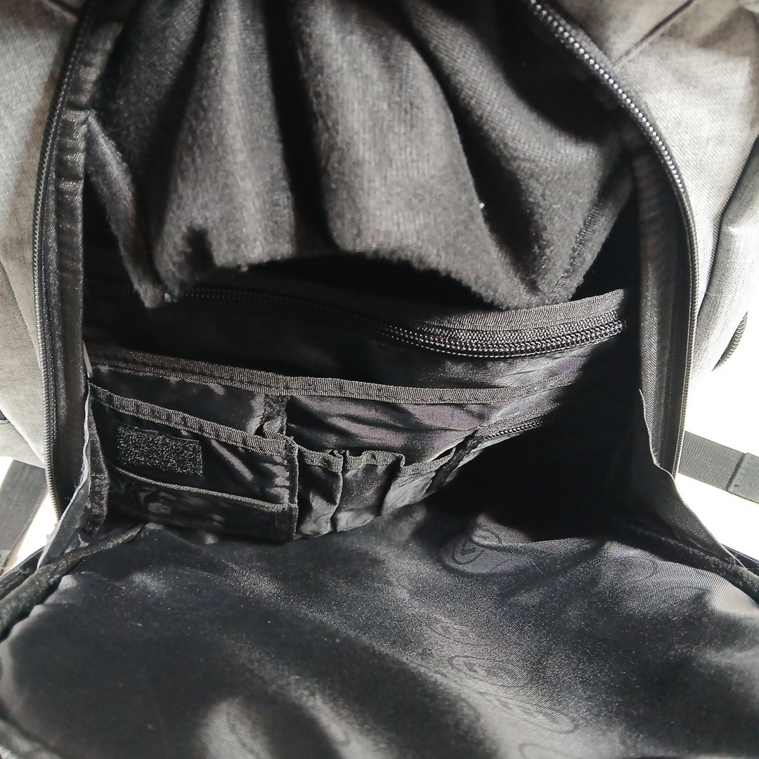Travis Mathew The Go Laptop Backpack Gray Fleece Lined 12.5″x19.5″x6″ “Hole”