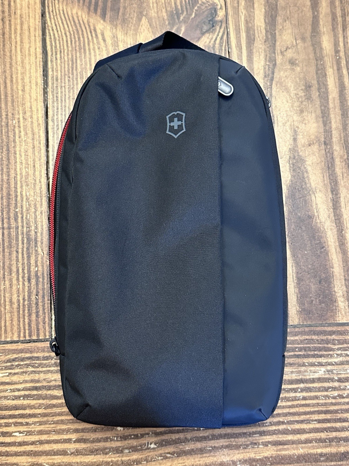 Victorinox Travel Essentials Sling Bag Body Bag Shoulder Bag with Shoulder Strap