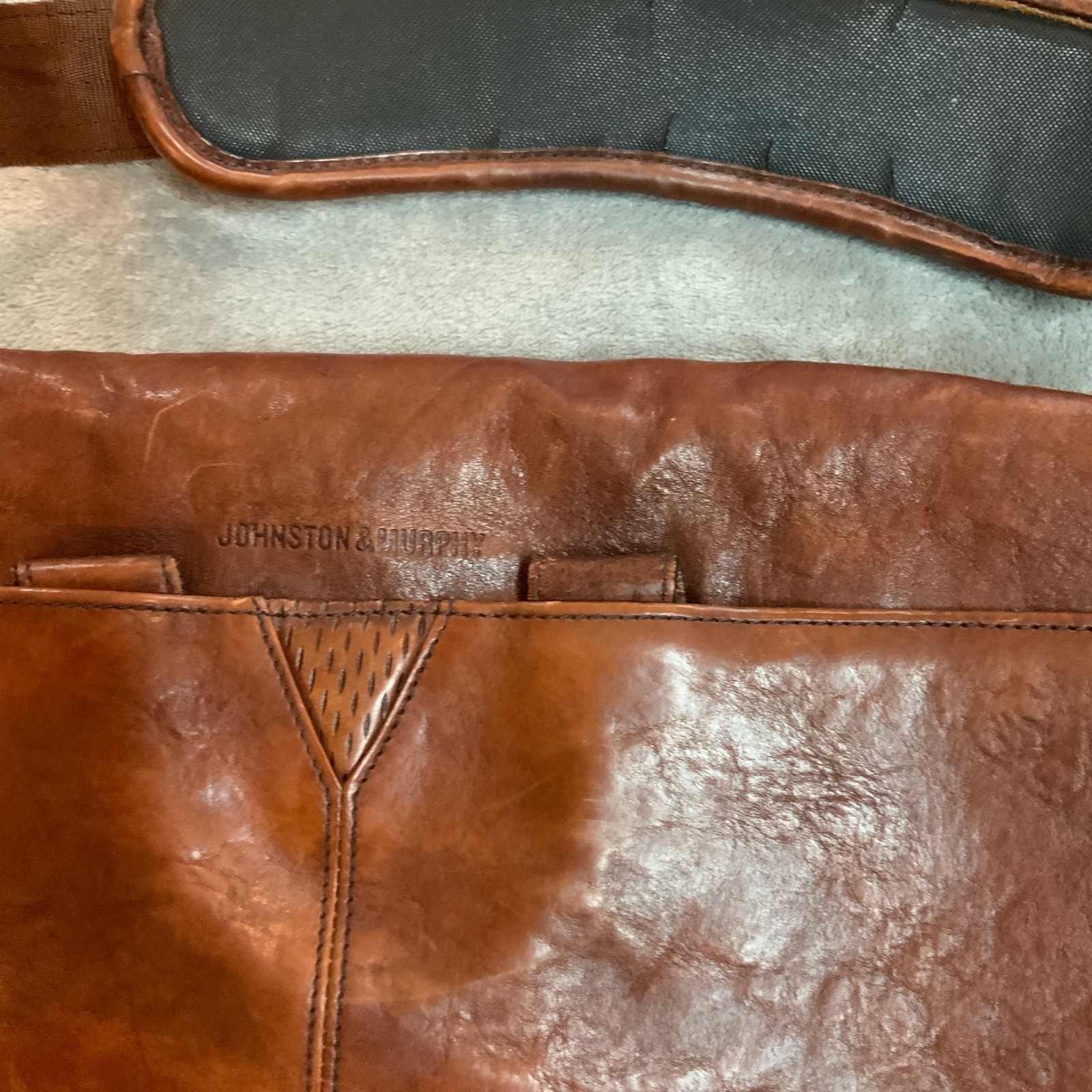 Johnston & Murphy Mens Brown Leather Messenger Bag Laptop Satchel Briefcase