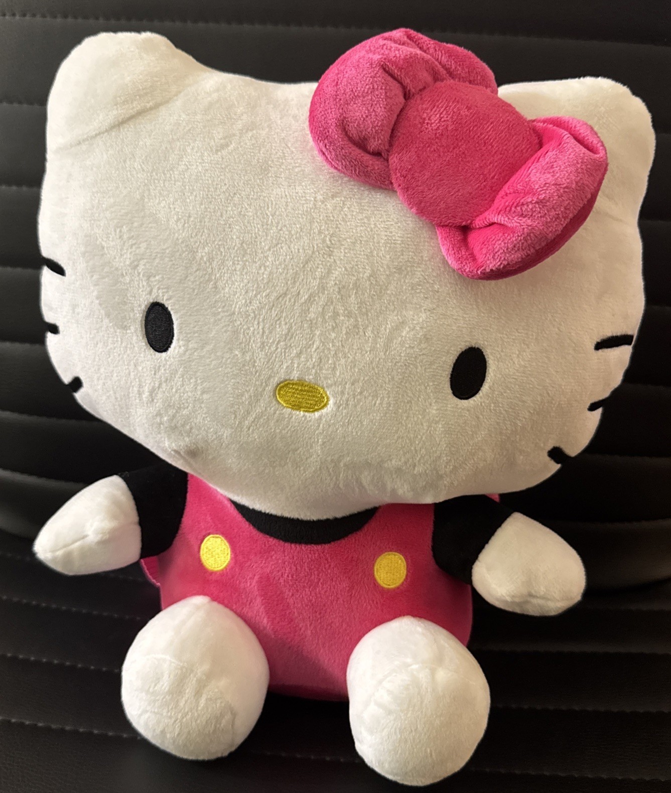 Sanrio Hello Kitty Plush Backpack 14” Large Zip Closure Pink White Black New
