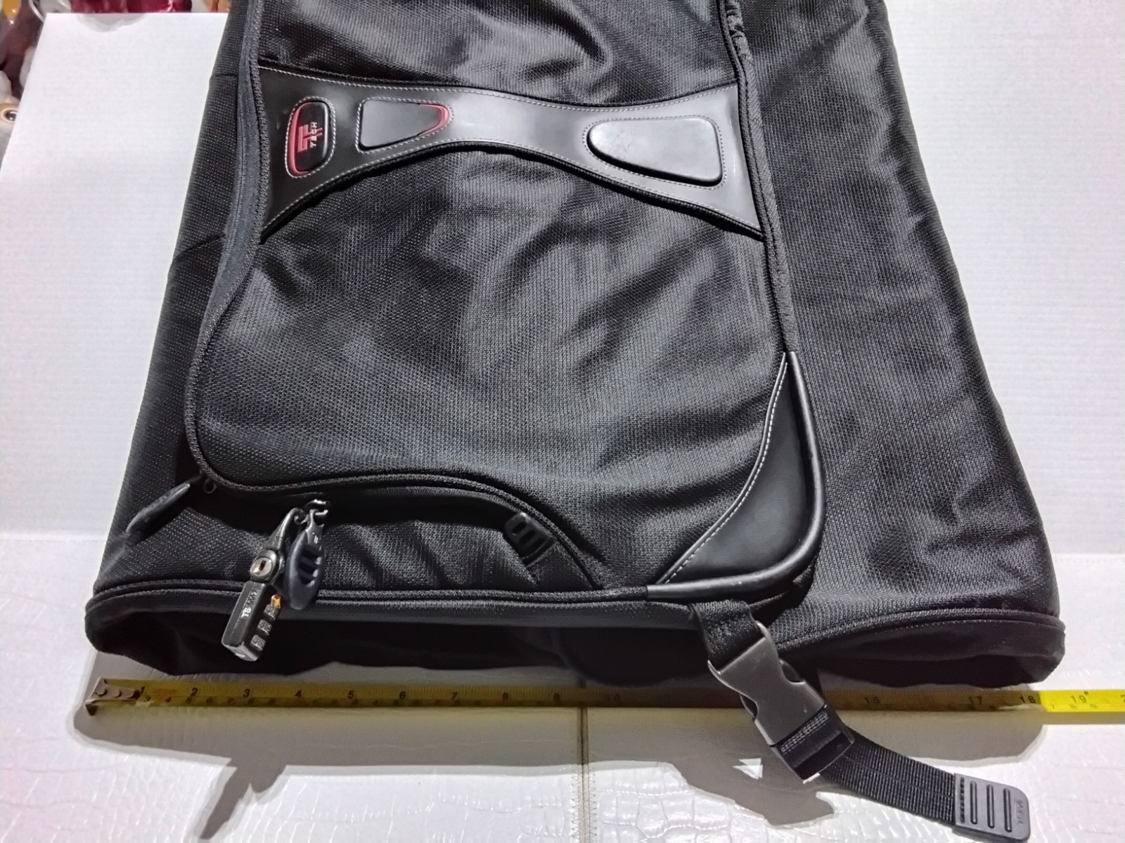 22” Tumi T-Tech 5536D Black Gray Tri-Fold Nylon Travel Garment Bag Suit Bag