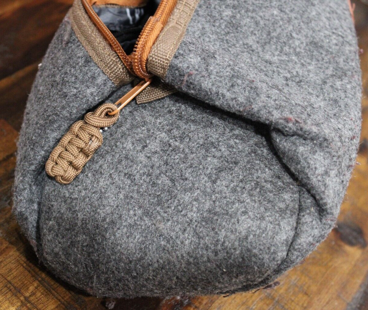 American CREW – shaving bag – Grey