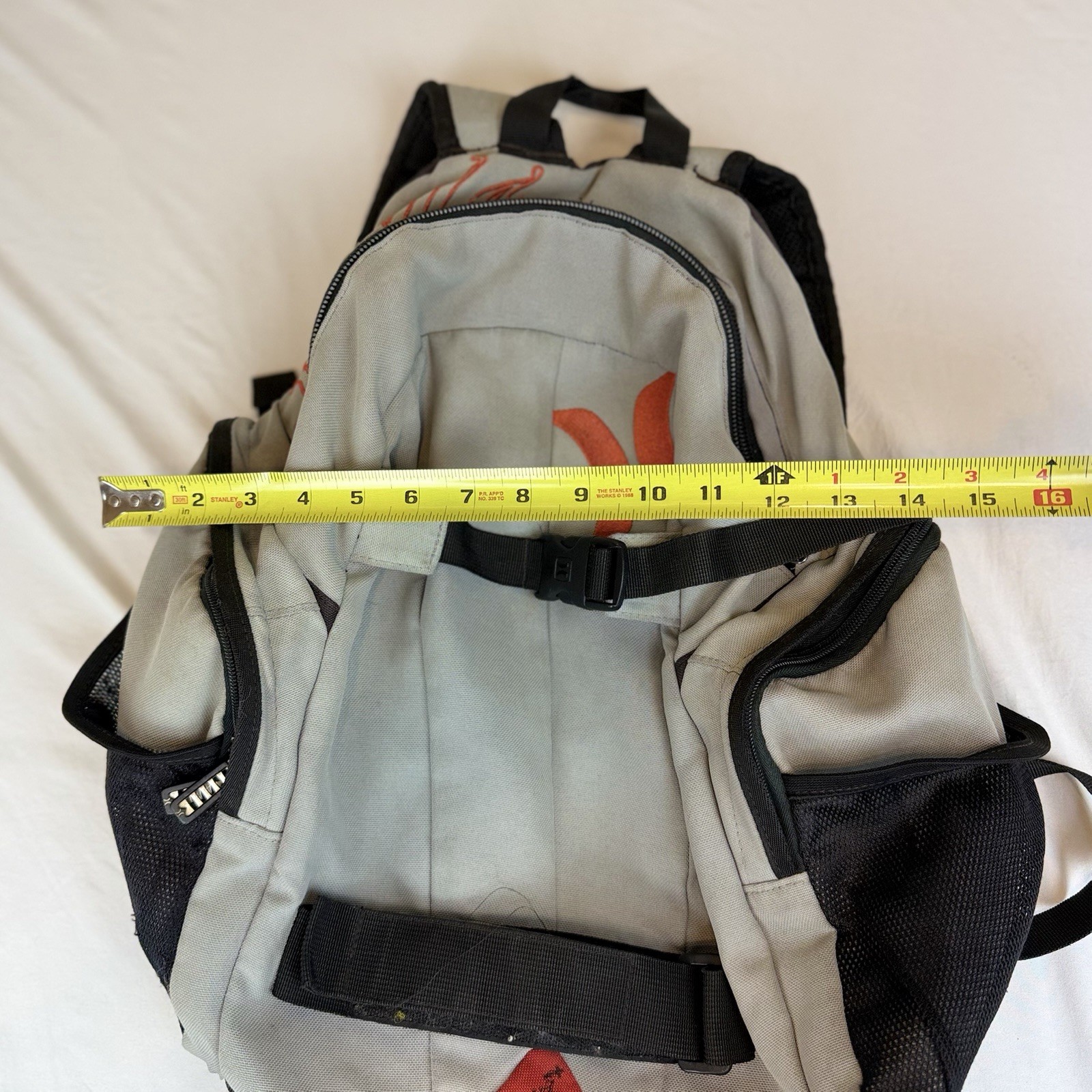 Hurley Gray Black Skate Backpack Book Bag Mesh Bottle Pockets Padded Straps