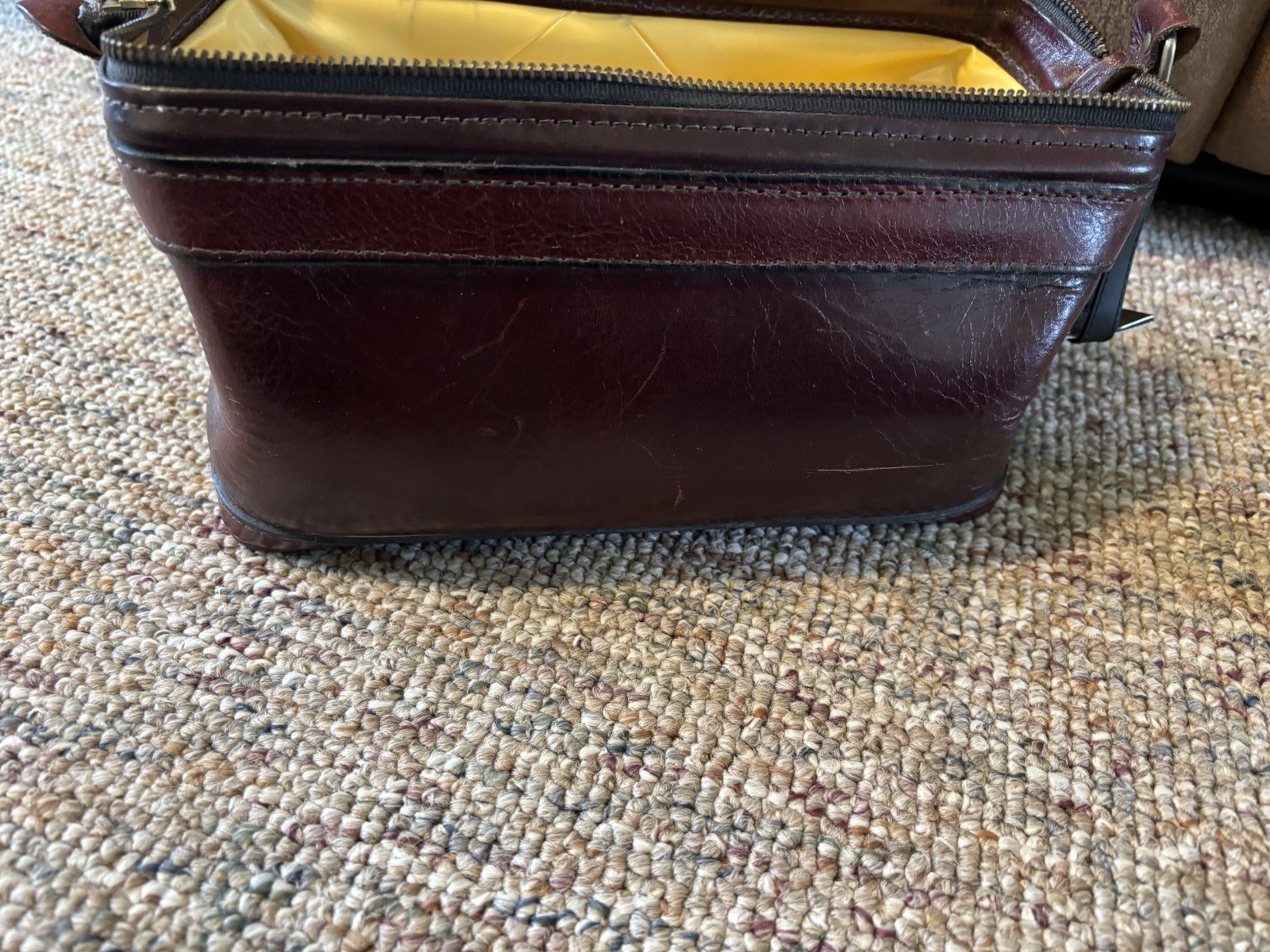 Vintage Bosca UtiliKit Bag Brown Leather Toiletry Travel Kit 10” Men’s Zippered