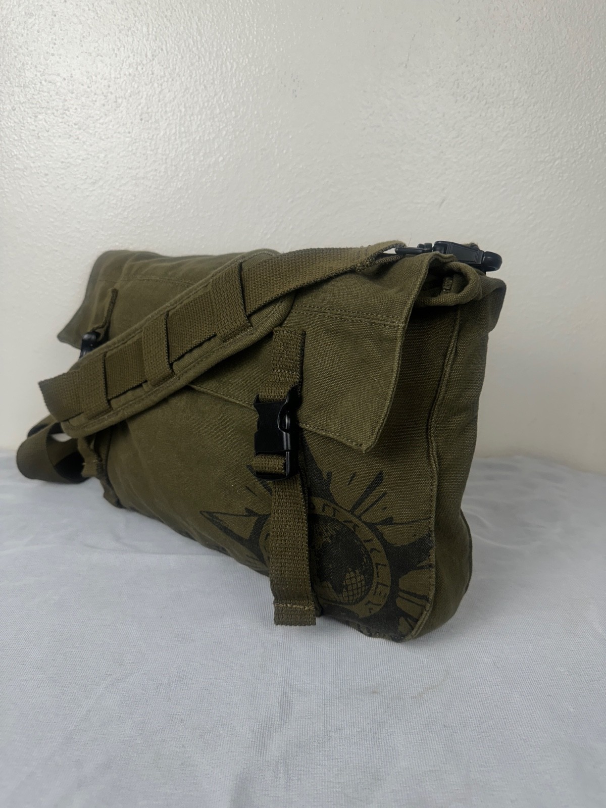 RARE Vintage Y2K Oakley Red Shift Messenger / Tote Bag 100% Cotton