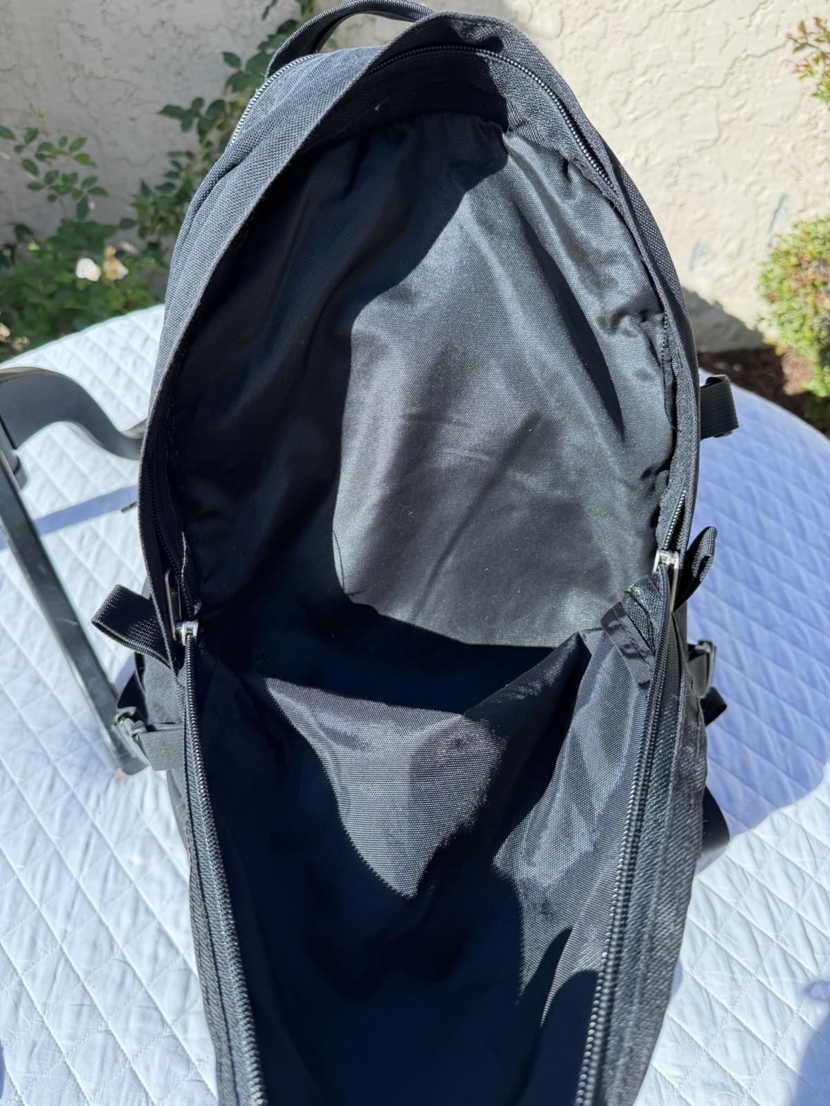 **well Worn Broken Clip* Vintage Ss02 12th Supreme Box Logo Backpack Black Nylon
