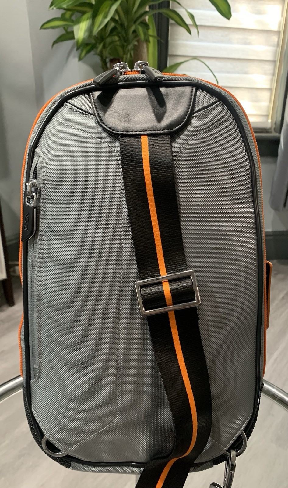 TUMI x McLaren Torque Sling – Super Grey
