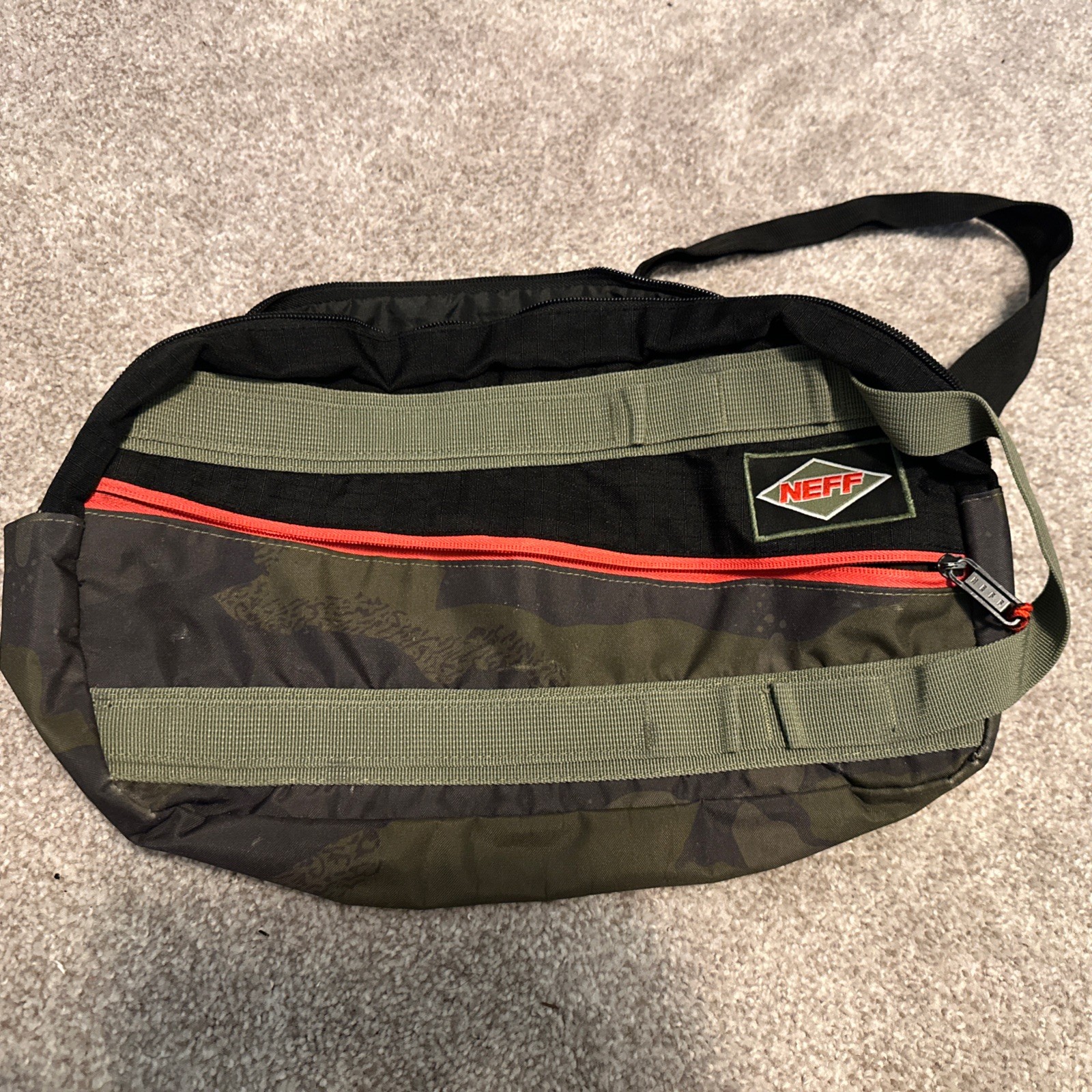 Neff Camo Waist Pack Fanny Pack Sling Bag Red Zipper Logo Patch