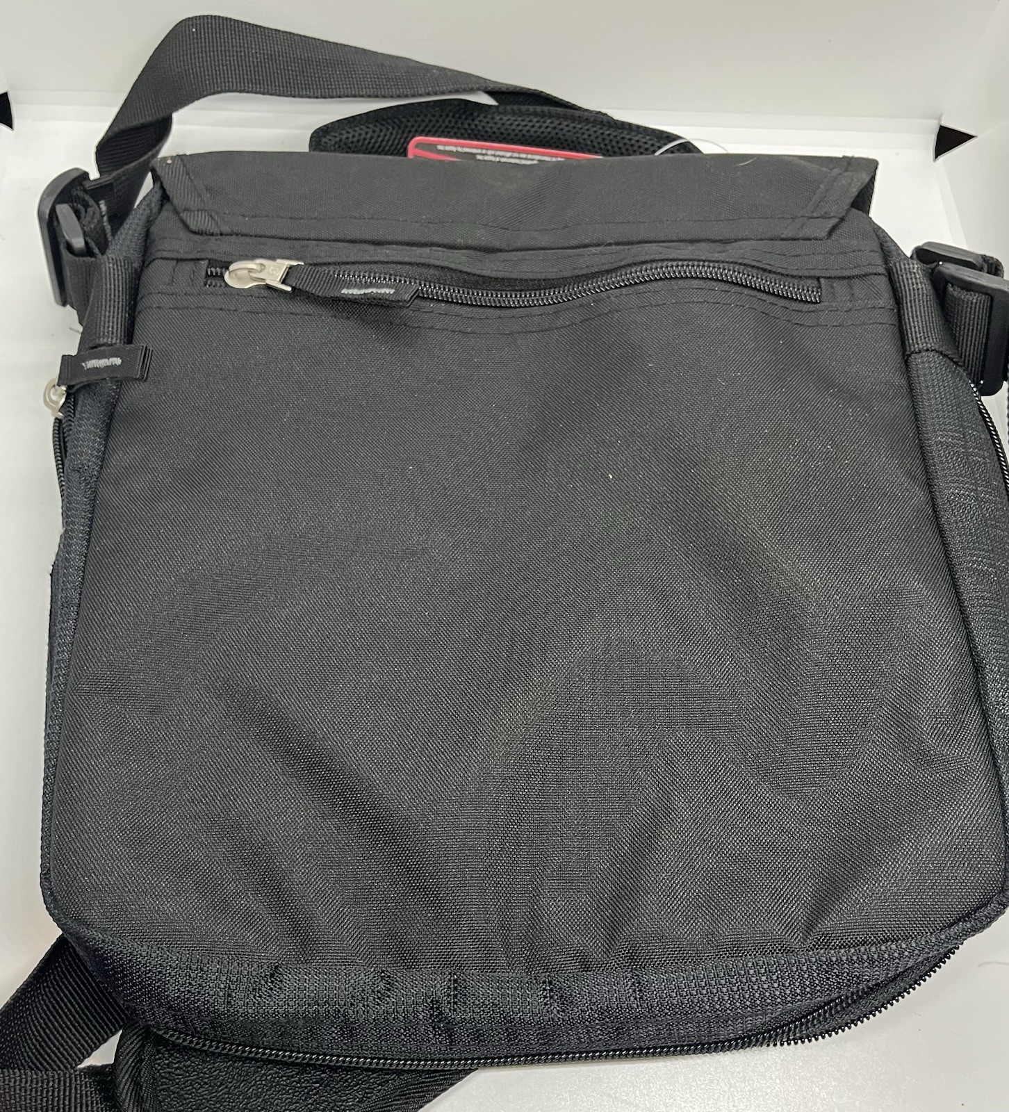 NWT Swiss Gear Mini Messenger Bag Black SA1805