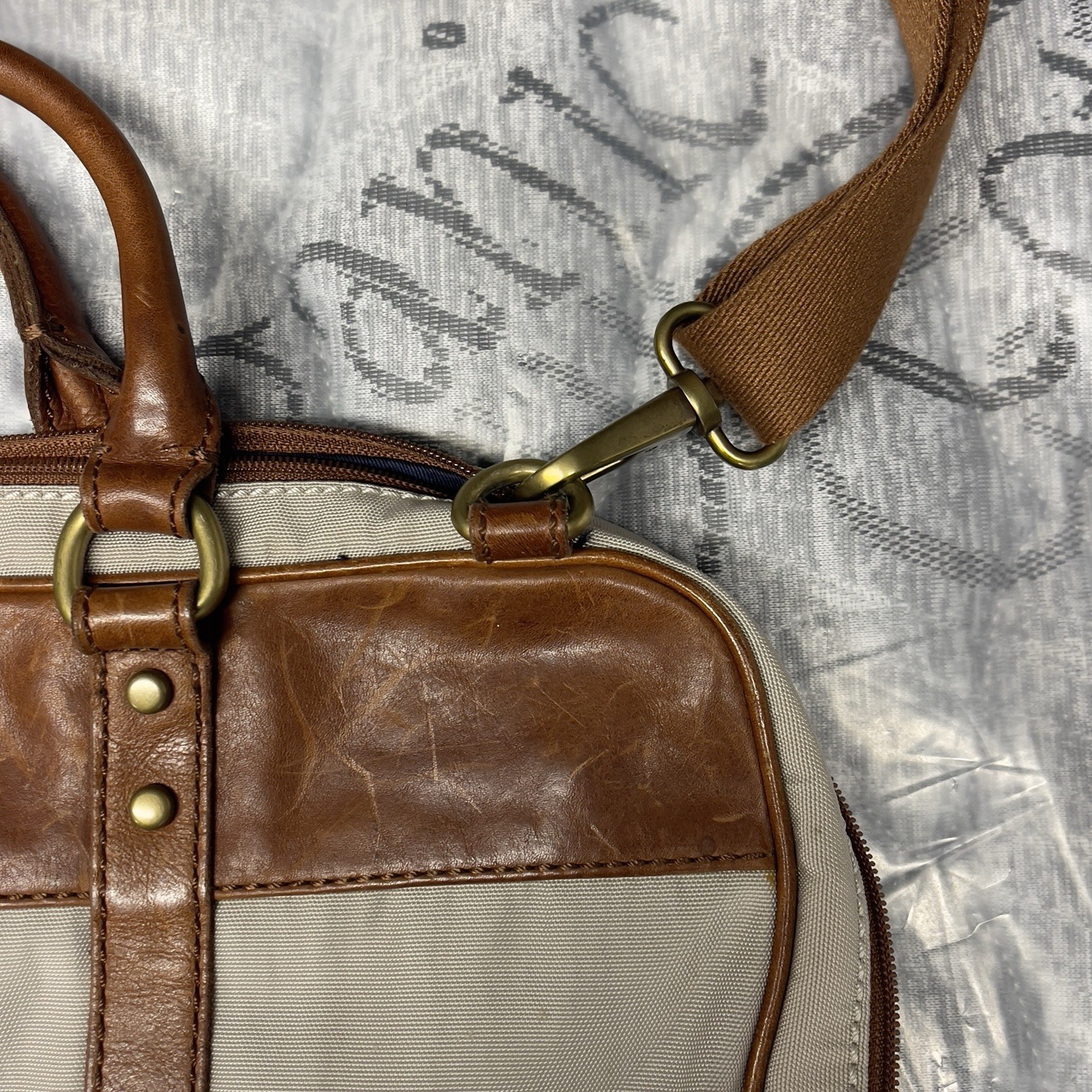 Fossil estate document Messenger Bag Shoulder Bag Leather Handles Twill Leather.