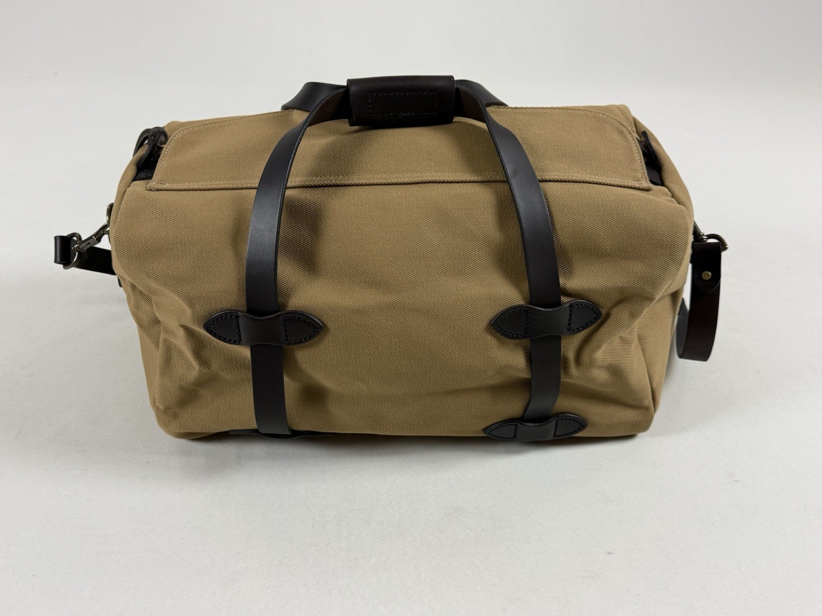 FILSON SMALL RUGGED TWILL DUFFLE BAG TAN NWT