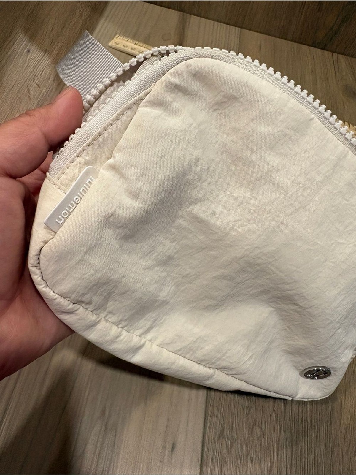 lululemon Cream Ivory Silver Crossbody Pack Minimalist Everywhere Belt Bag 1L