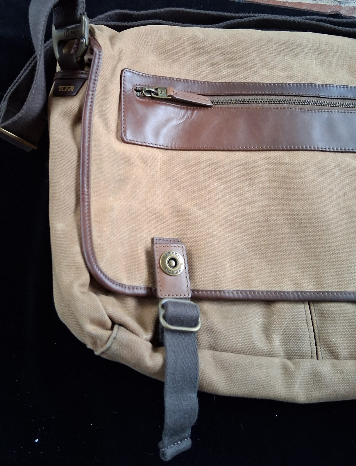RARE Tumi T-Tech Canvas Shoulder Messenger Bag Laptop Portfolio Tan Brown