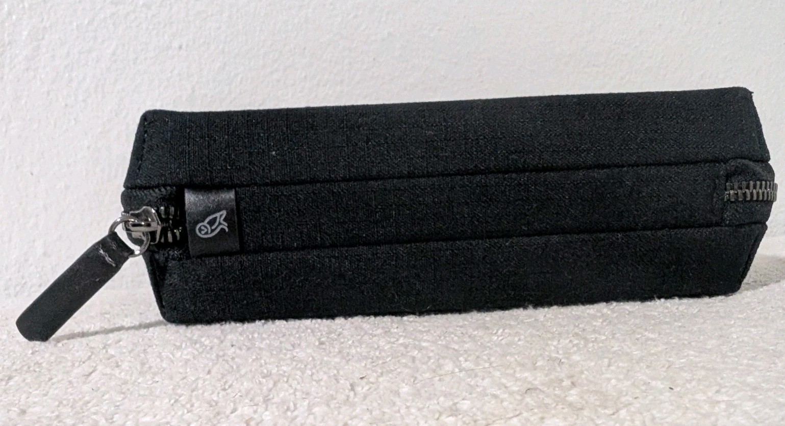 Bellroy Tech Kit Zip Pouch Bag Carryology Essentials Edition CHUBB Black