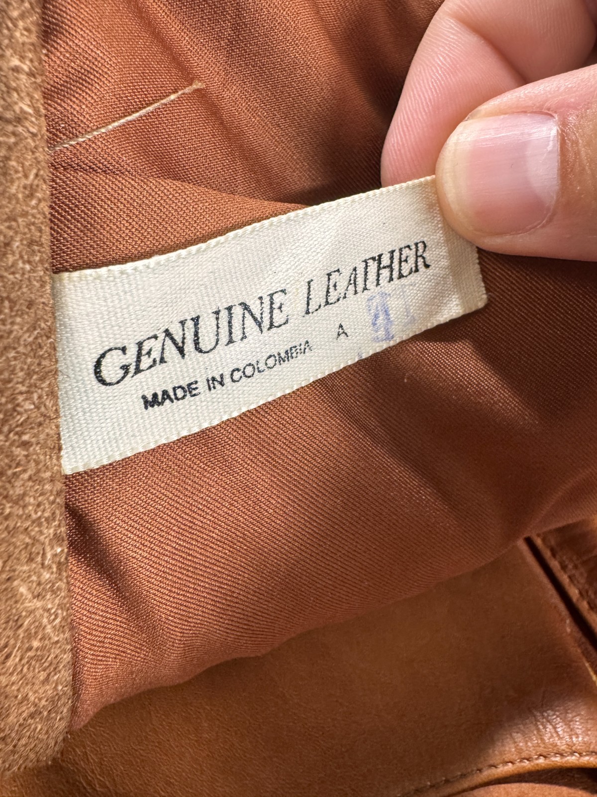 Vintage Cognac Leather Briefcase Messenger Bag Made in Colombia Multi Pocket Lap