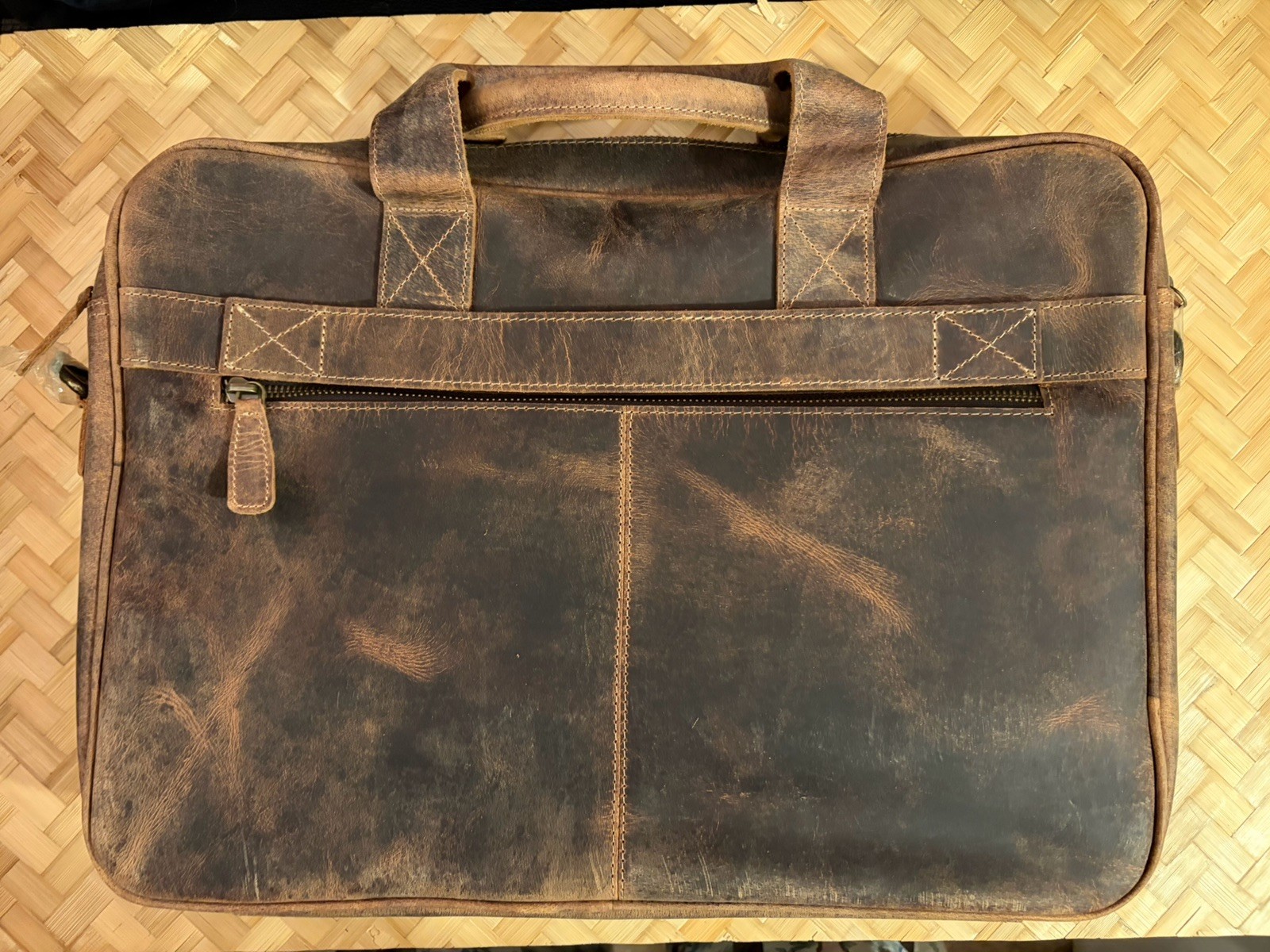 KomalC Vintage Distressed Leather 16”Laptop Briefcase Messenger Bag Strap NWT
