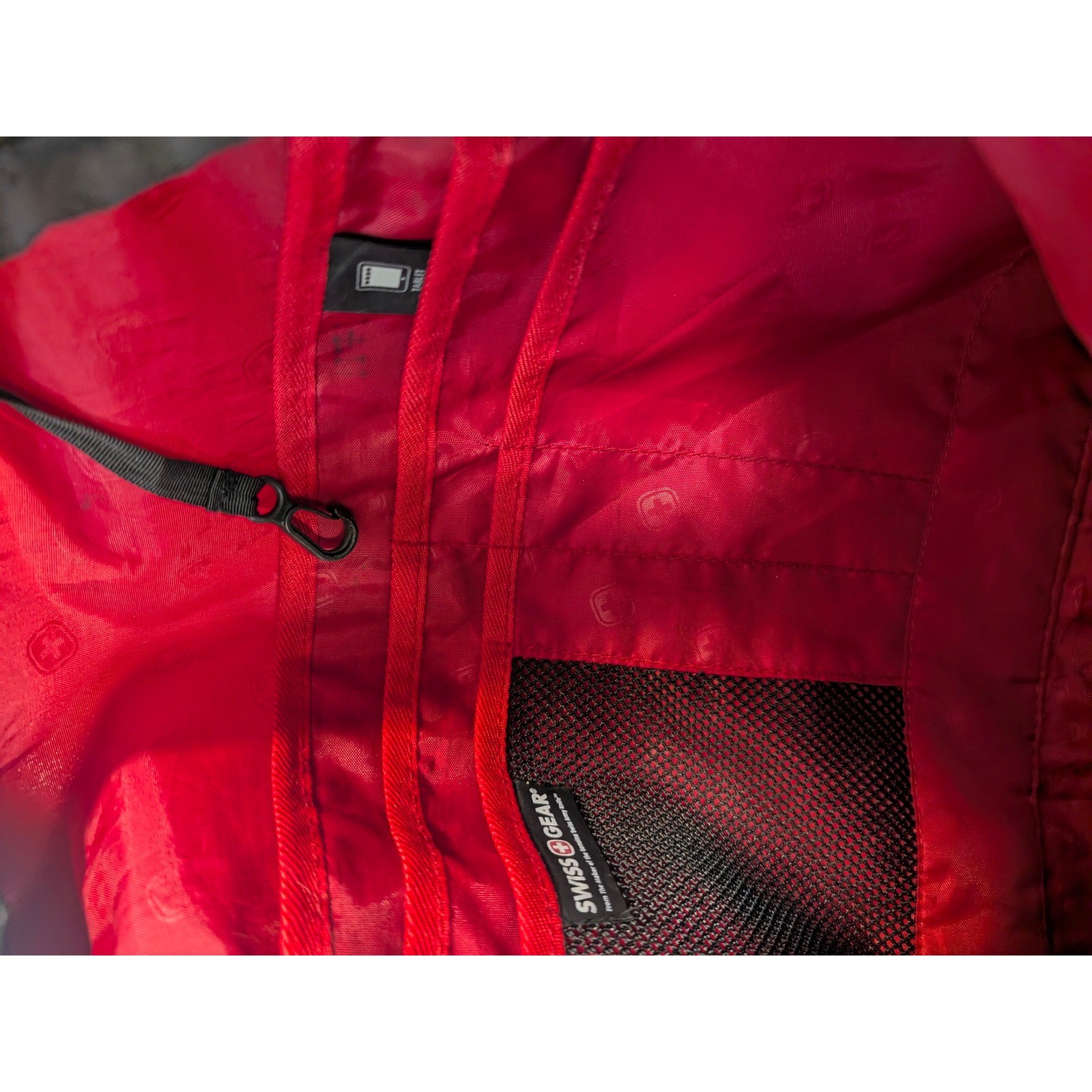 SwissGear Airflow Small Black Backpack Red Lined Laptop School Travel Bag