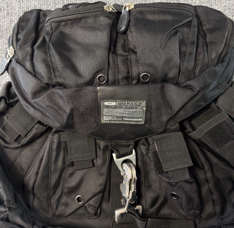 VERY RARE! Oakley AP Mechanism Backpack Black Vintage Tactical Field Gear Icons!