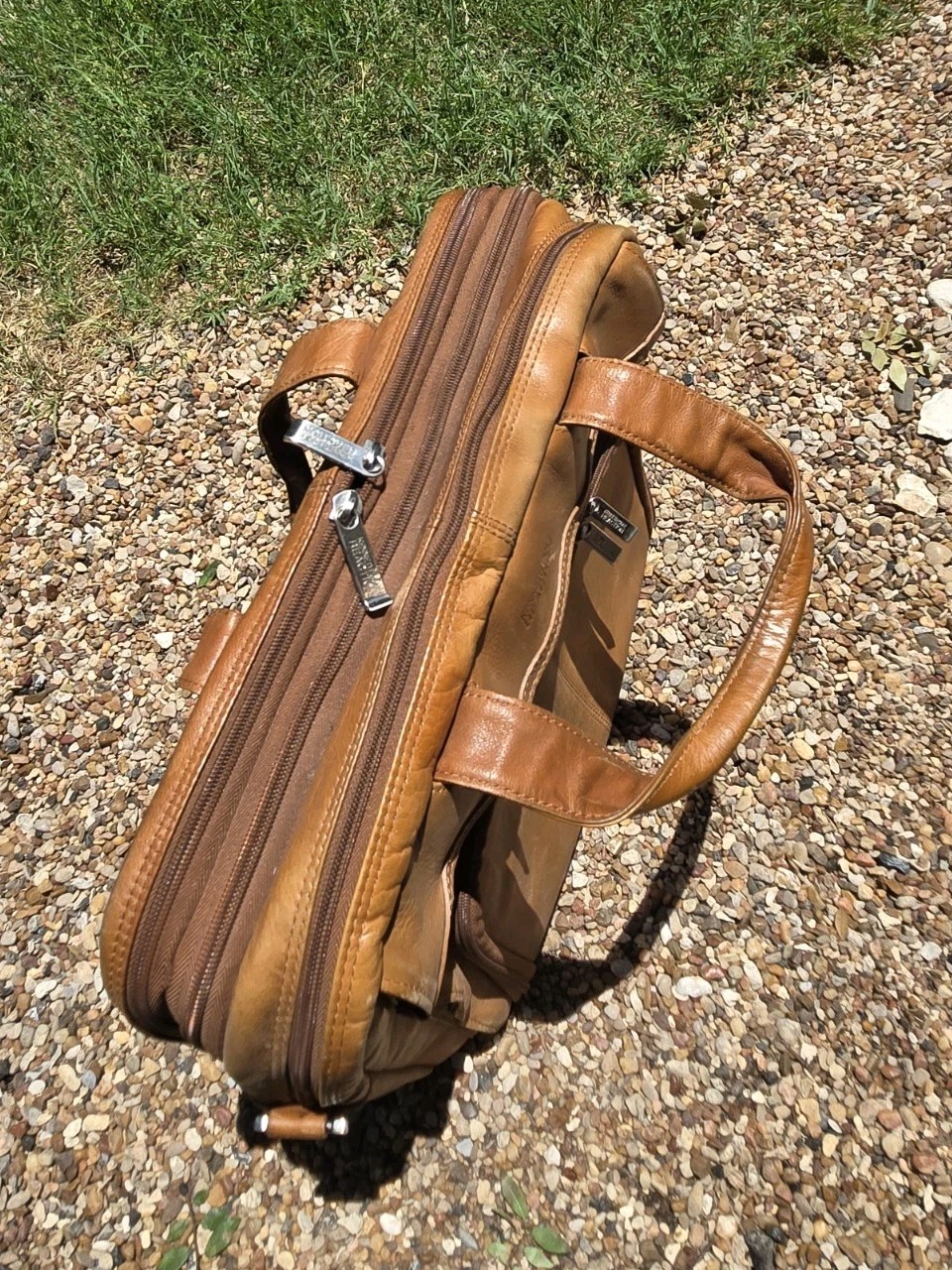 Kenneth Cole Reaction Leather Messenger Bag Brown Briefcase Laptop 16×13 VNTG