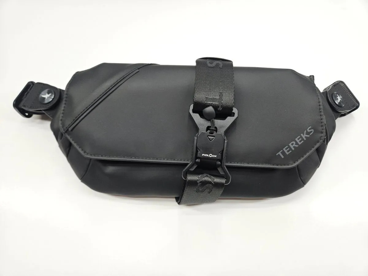 Crossbody Sling Bag 1.3L Chest Pack RFID Water Resistant Anti Theft FidLock NWT
