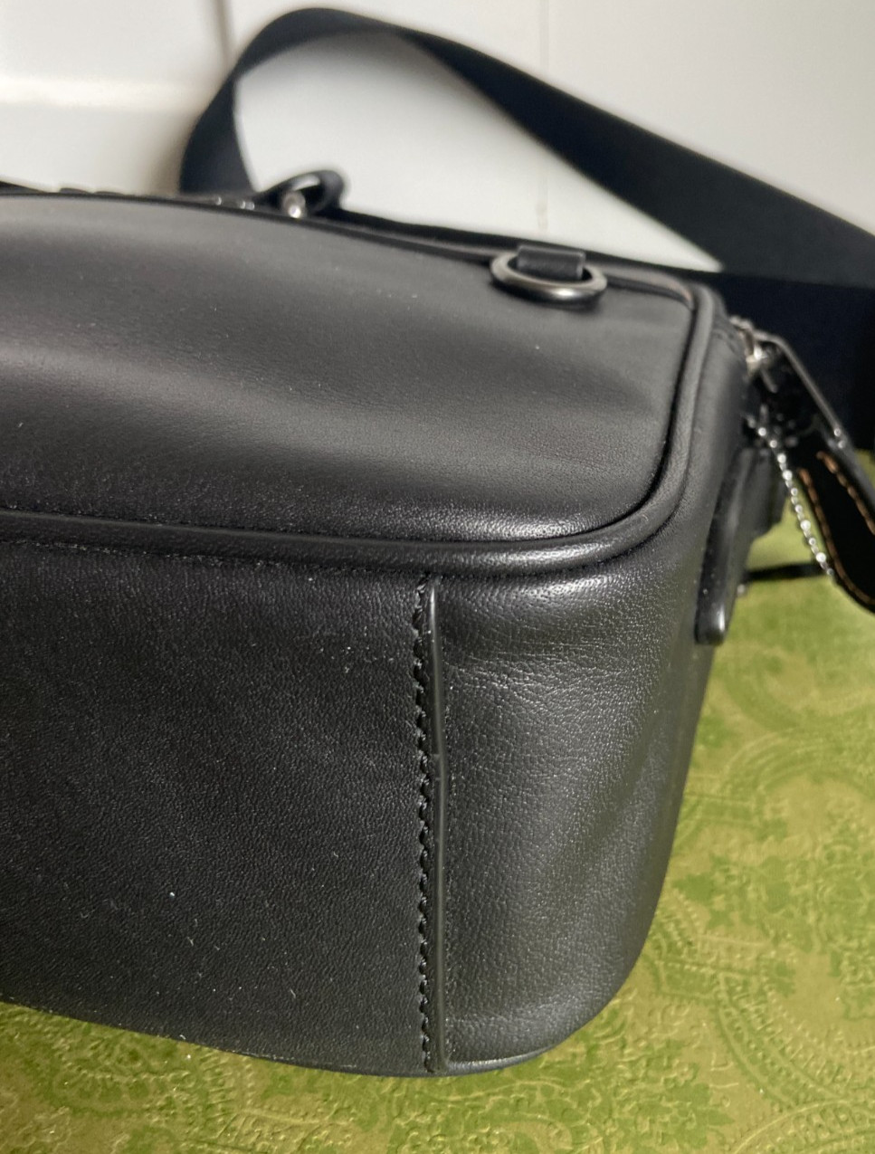 COACH #C4148 Graham Men’s Camera Shoulder Bag – Smooth Leather