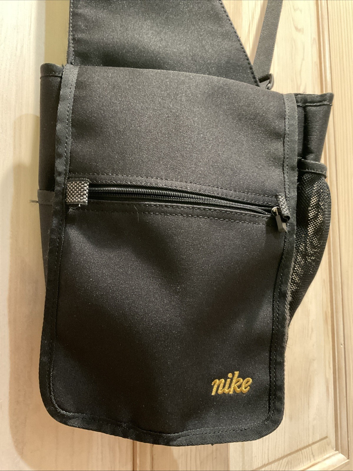 Vintage Y2k Nike Sling Bag Black Shoulder Crossbody Messenger Travel Pre-Owned
