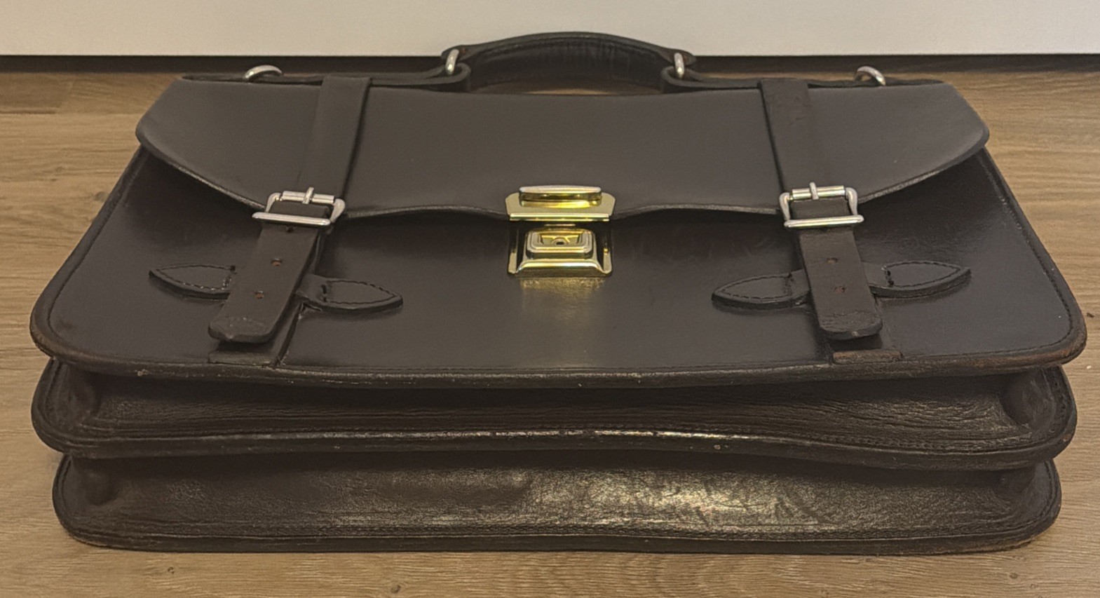 Filson Bridle Leather Field Satchel | Style 252 | Lock with Key | Made in USA