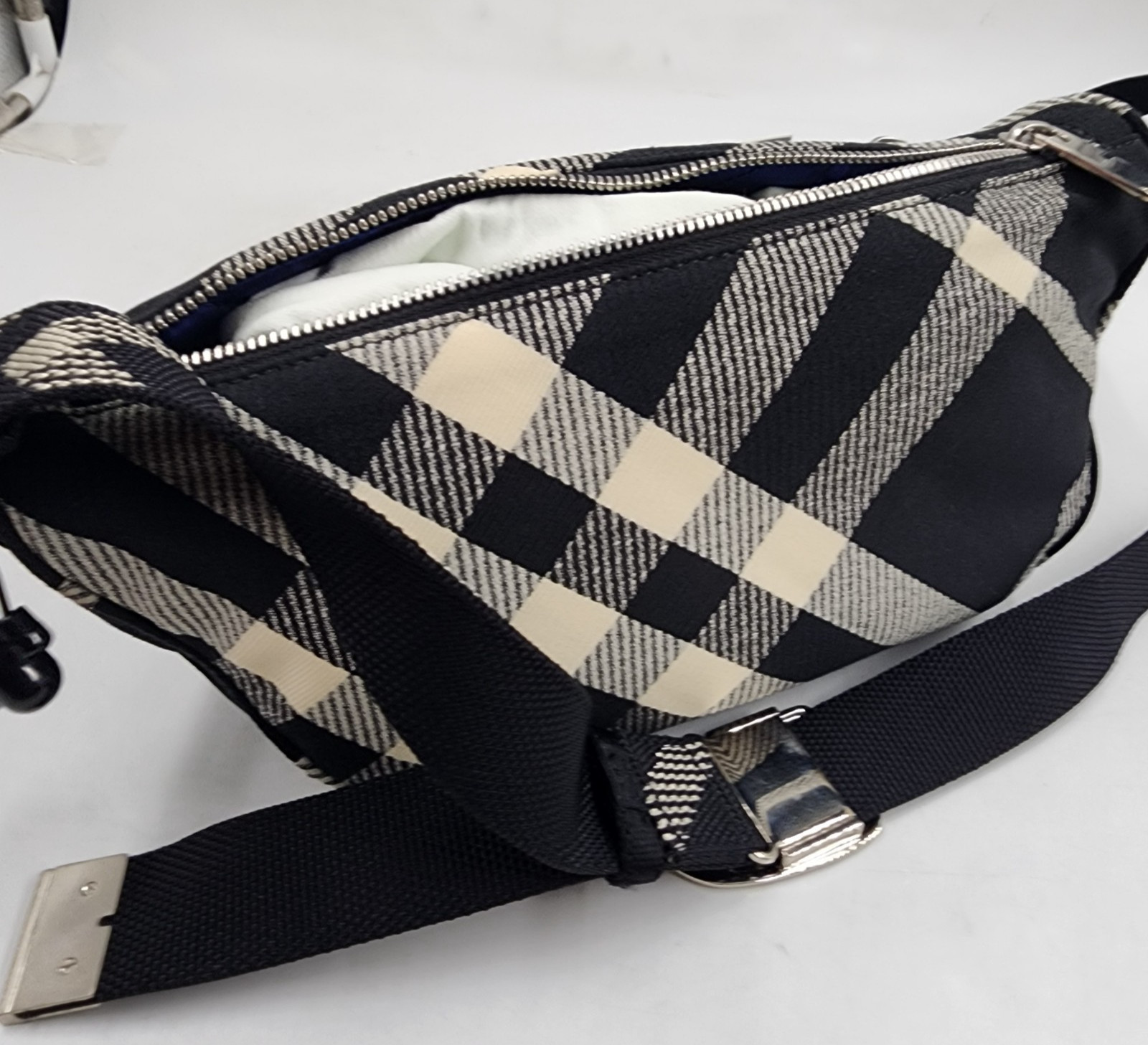 Burberry Shield Check Cotton-Blend Messenger Bag Men’s Black Zip Closure