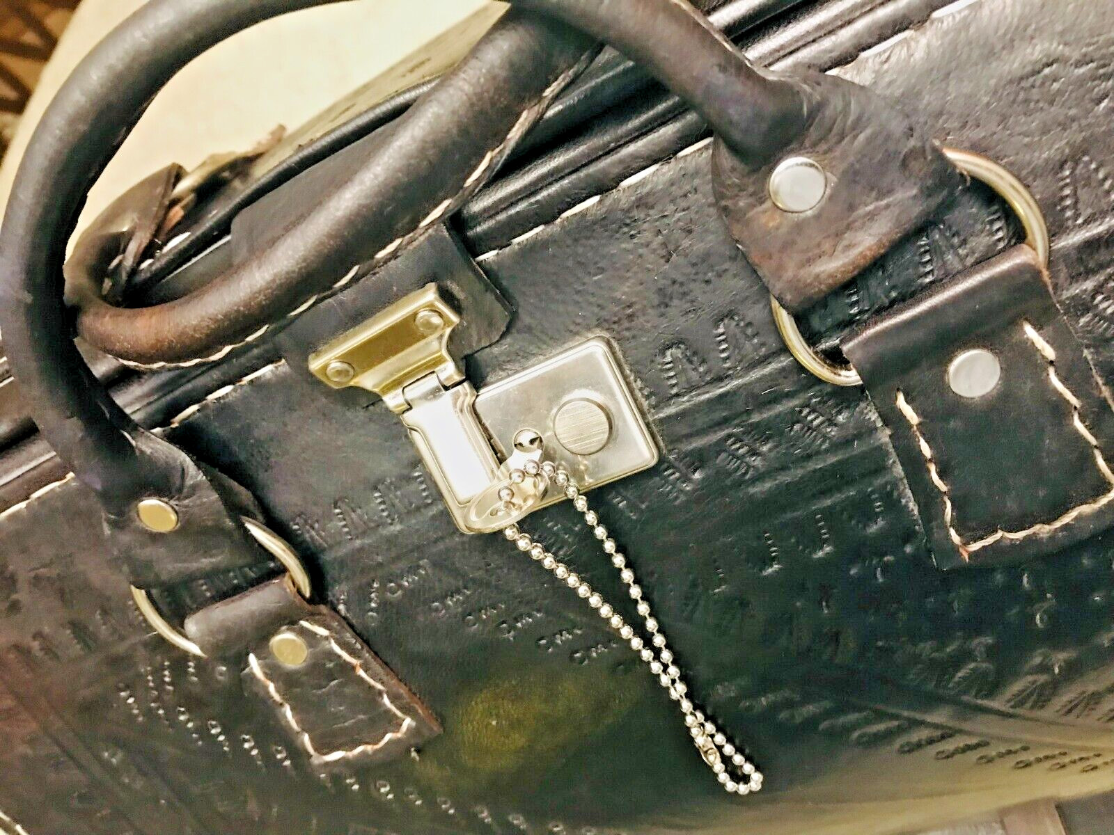 1930s Leather Gladstone Bag / Briefcase / Travel Bag / Messenger Bag – Spain