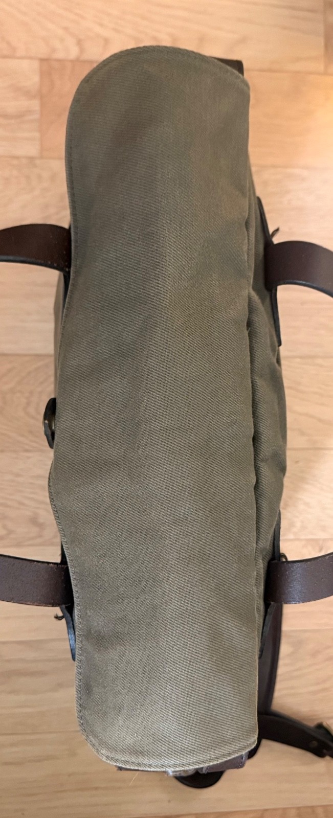 Filson 70256-L Large Laptop Briefcase Messenger Bag Otter Green USA Leather Stra