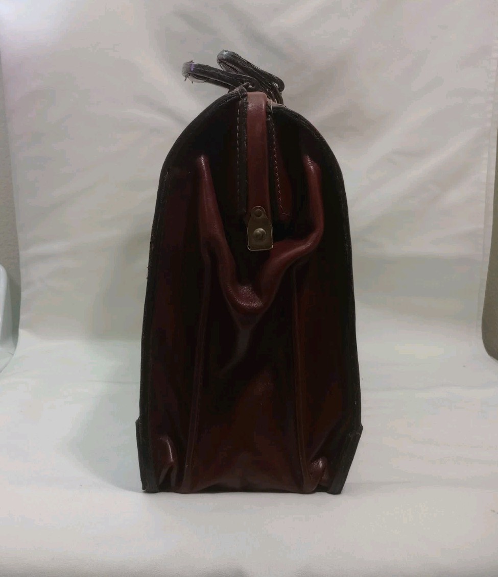 Vintage Leather Presto Lock Attache Briefcase – Top Open