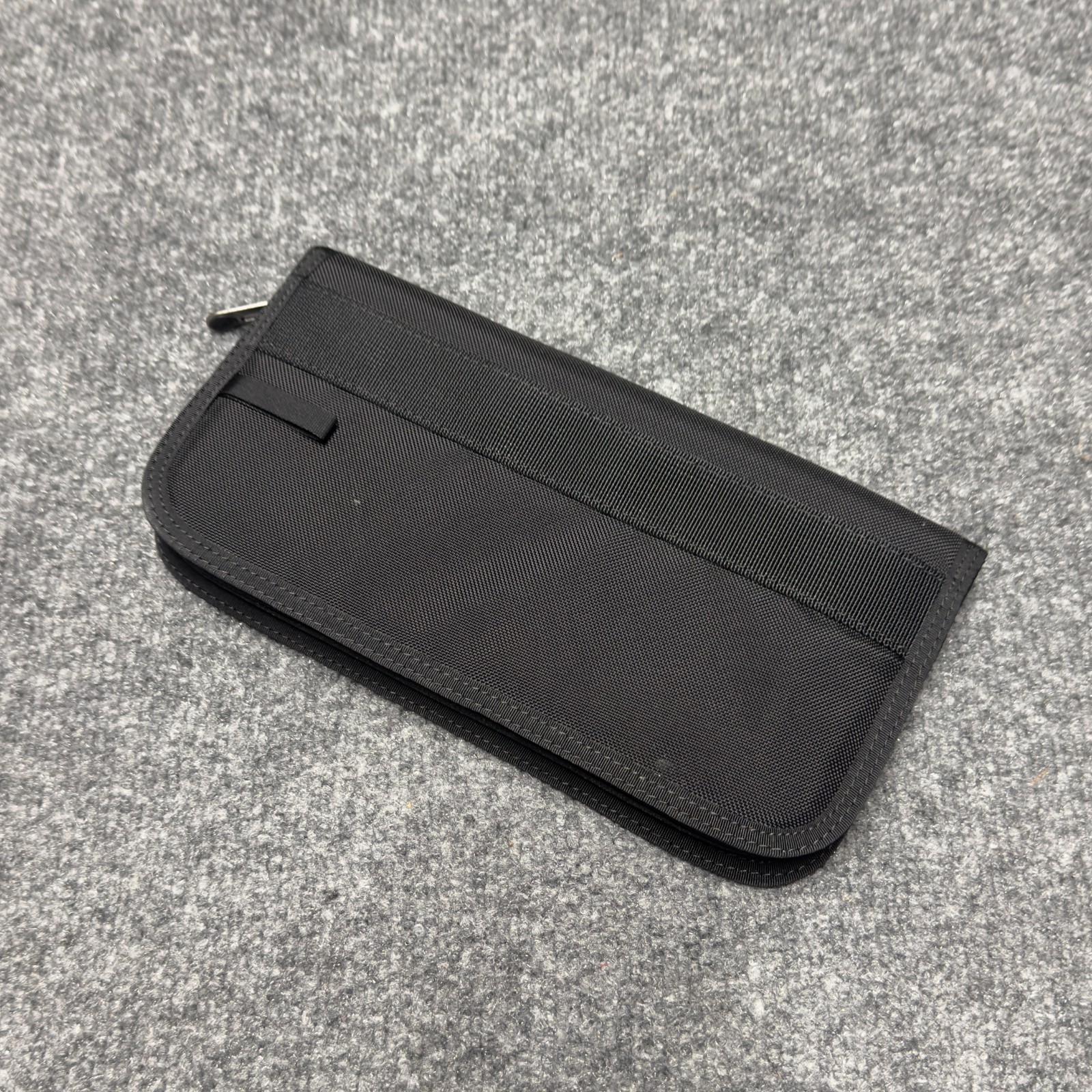 Timbuk2 Travel Passport Wallet Black Nylon Zipper 5″x10″
