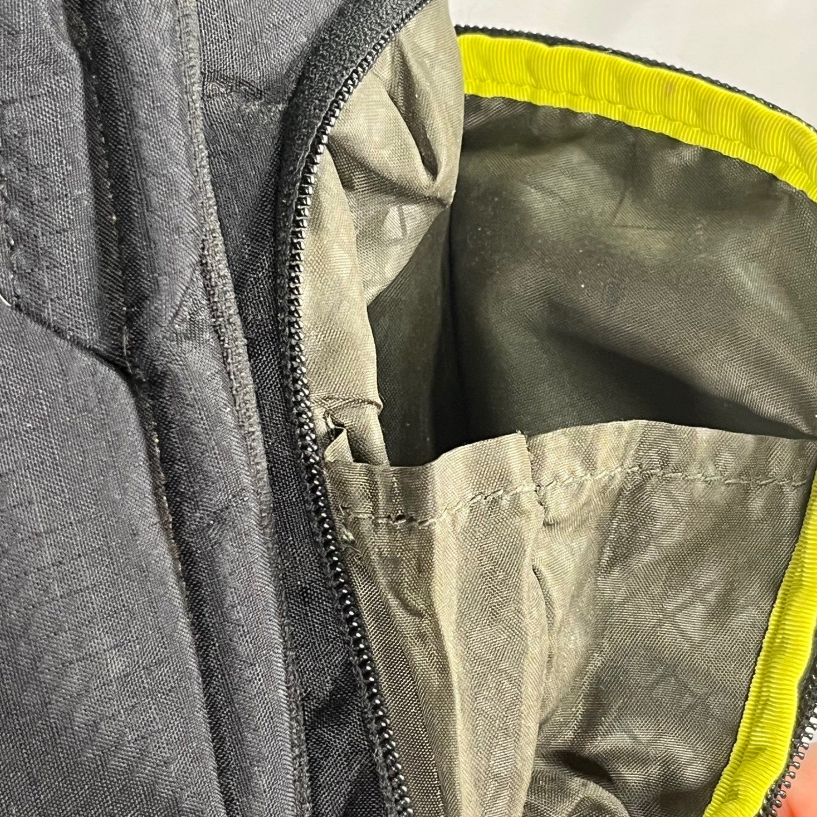 Lululemon More Miles Backpack Black Travel Gym Commuter Laptop Bag 25.5L