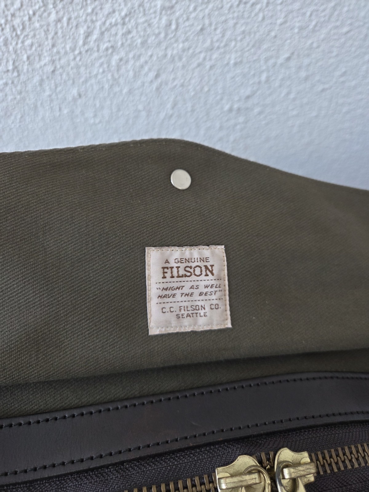 Filson Large Rugged Twill Rolling Duffle Bag | YKK Era | Otter Green | USA Made