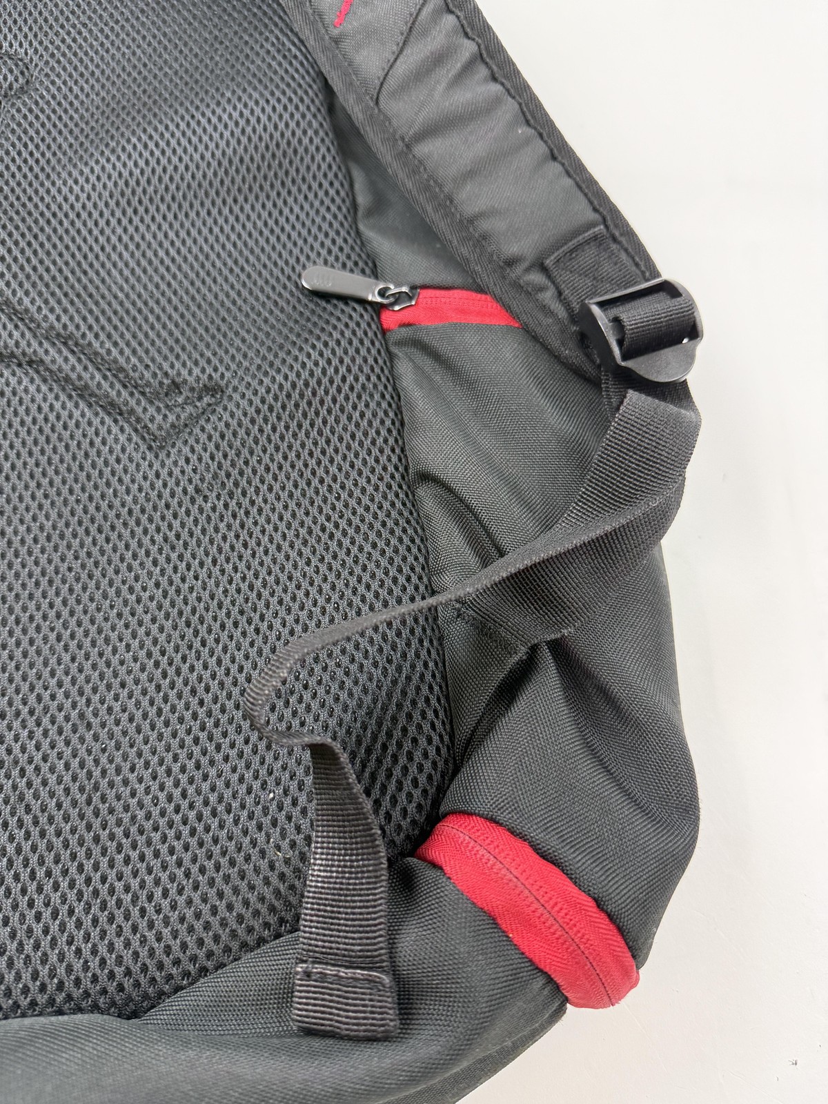 Jordan Backpack Mens One Size Black Red Padded Mesh Back Zip Pockets Sports