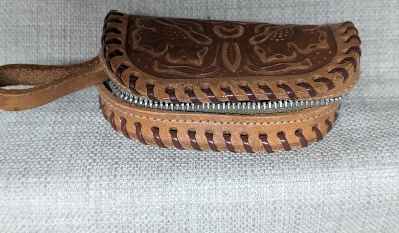 vintage TOOLED coin pouch WESTERN handcrafted leather 4″ floral COWBOY saddlebag