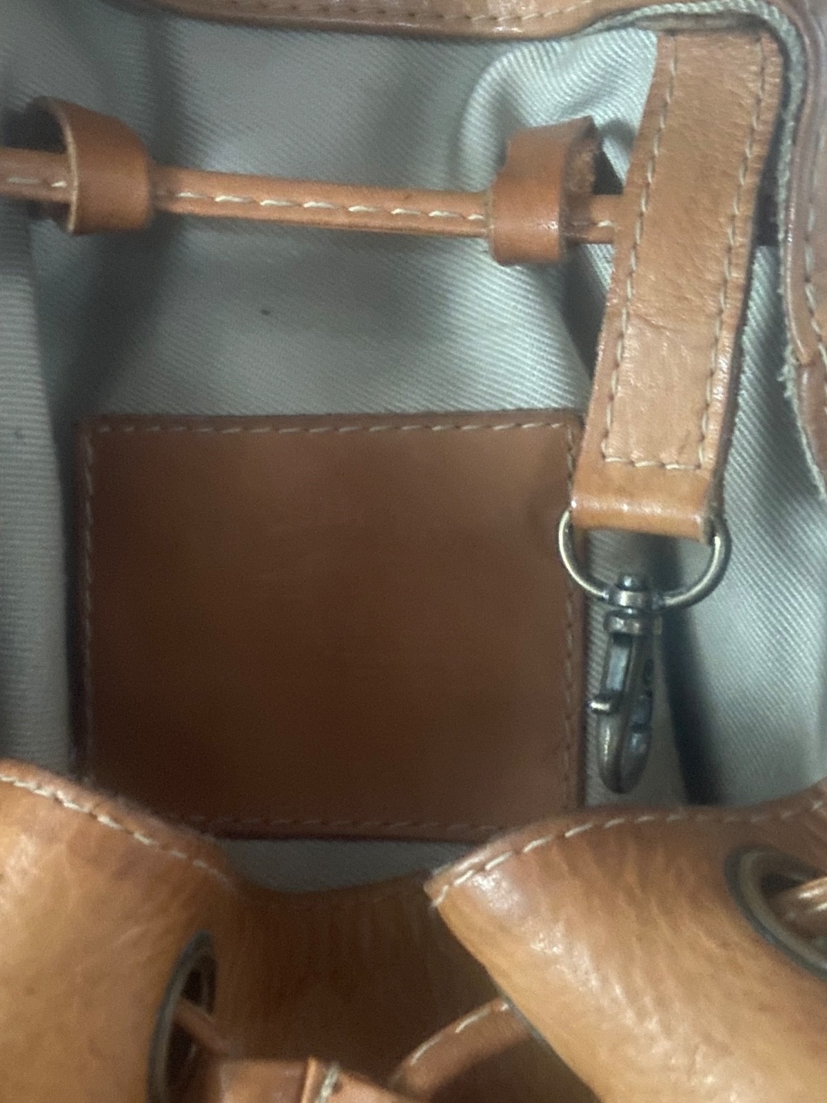 Vintage ELLINGTON Authentic Camel Color Leather Large Backpack – Distressed