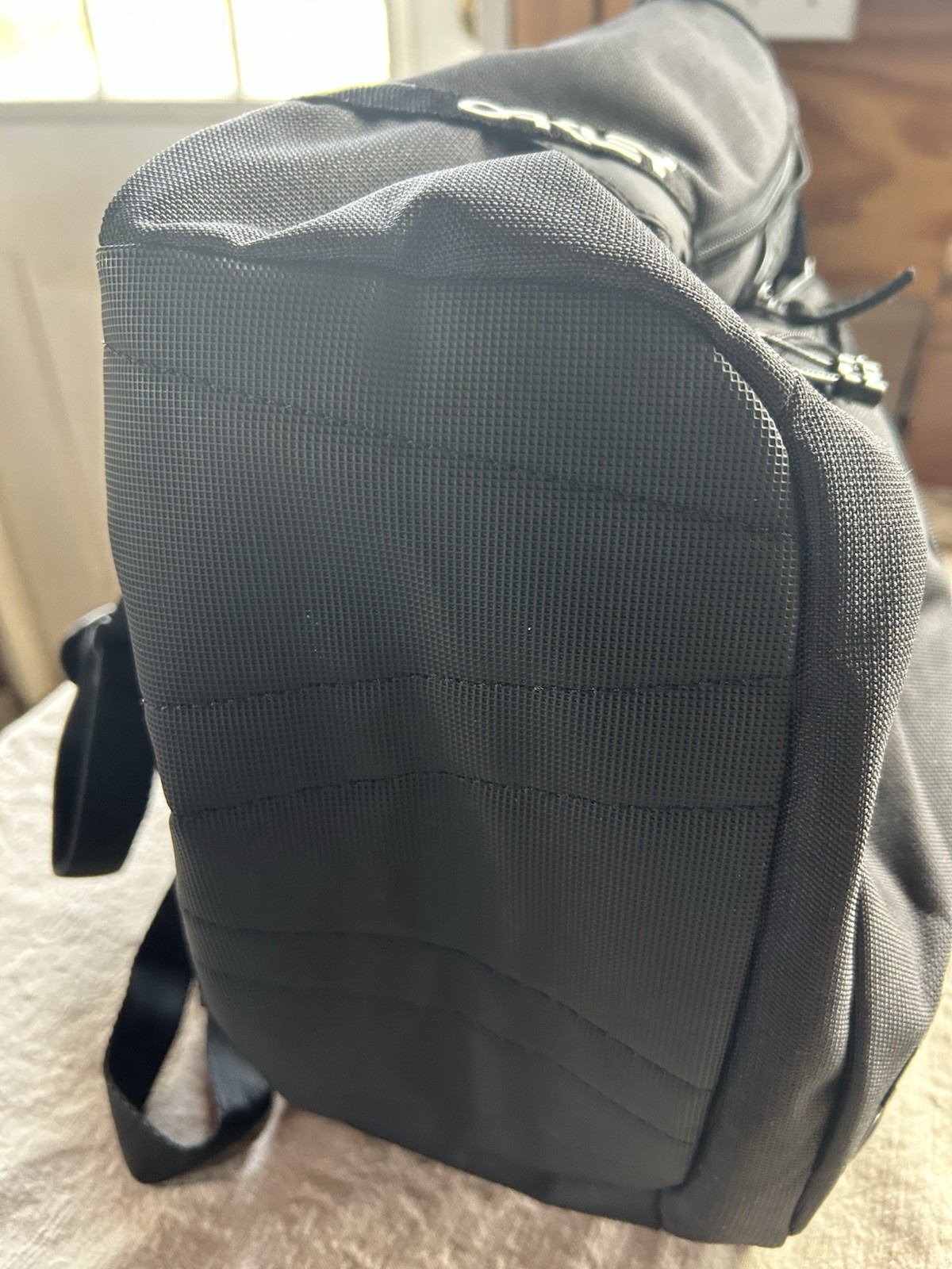 Oakley Large Backpack Computer Bag Commuter Padded Organizer.