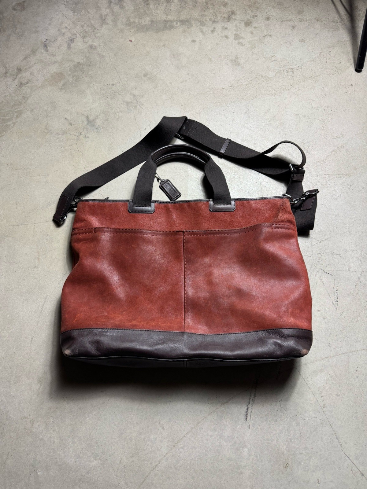 Vintage Coach Genuine Leather Duffle Bag w Removable Strap