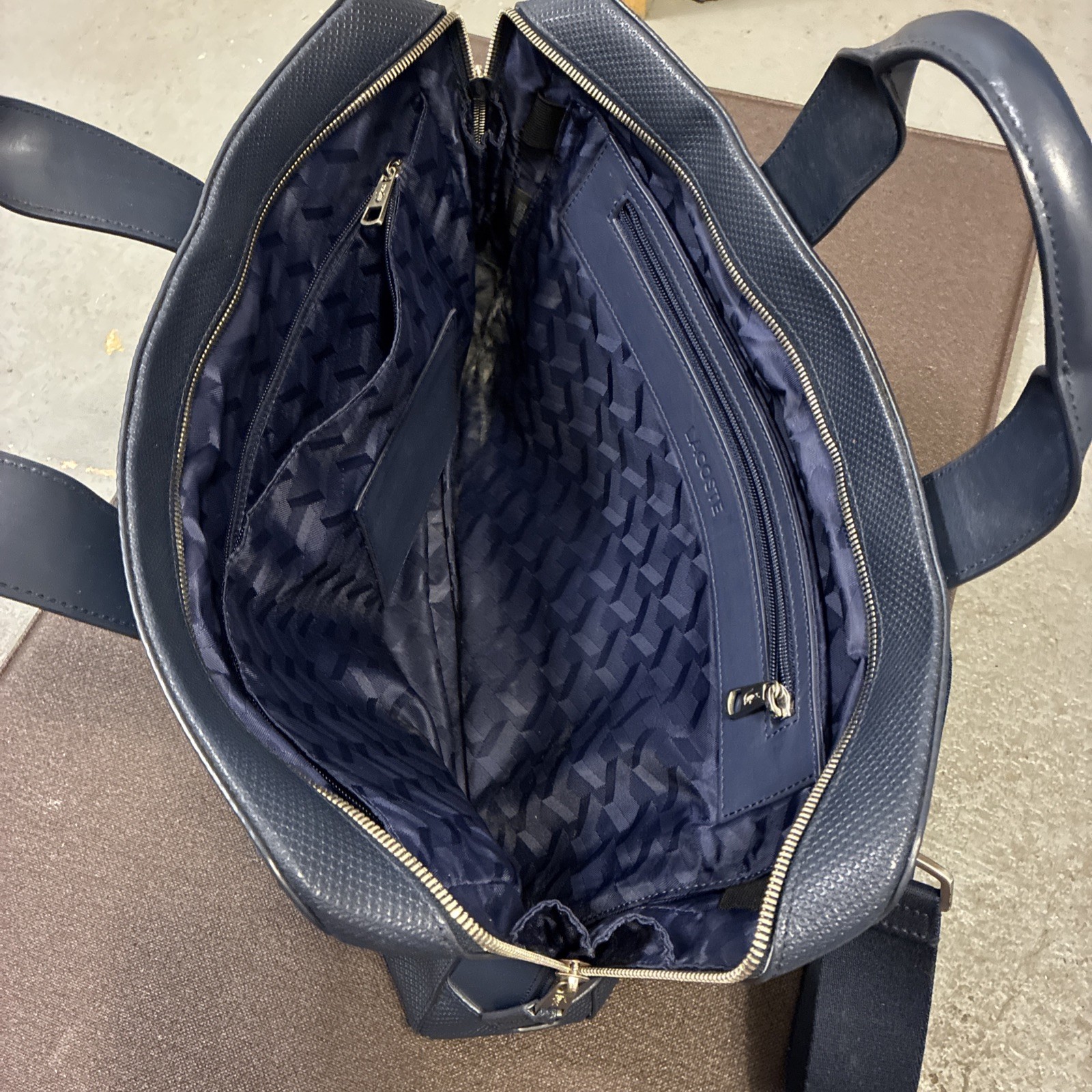 Lacoste Navy Blue Leather Crossbody Messenger Bag Large Zip Closure
